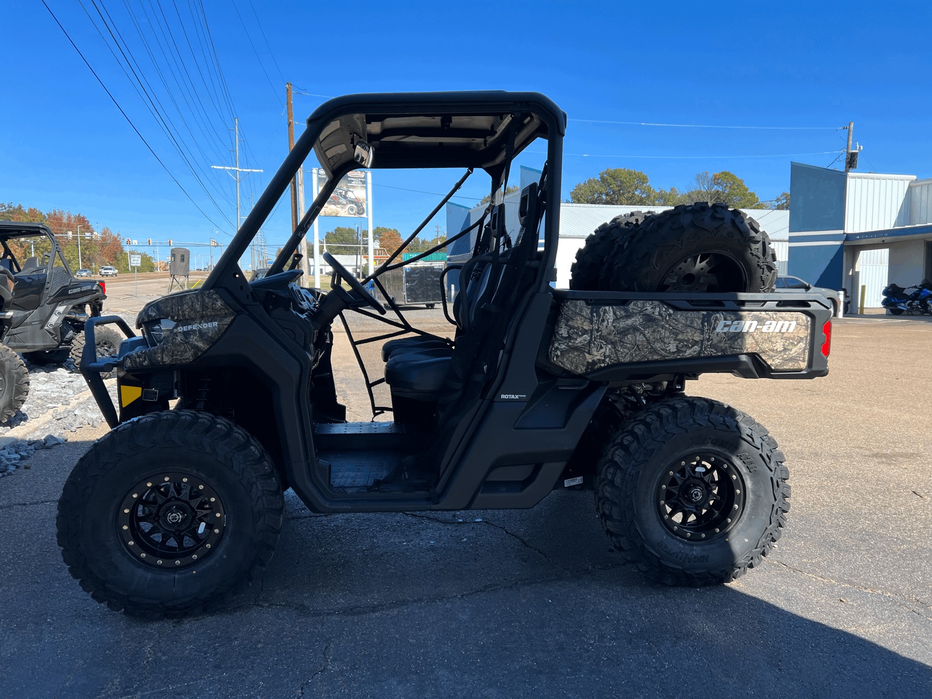 2023 Can-Am Defender XT HD9 in Dyersburg, Tennessee - Photo 9