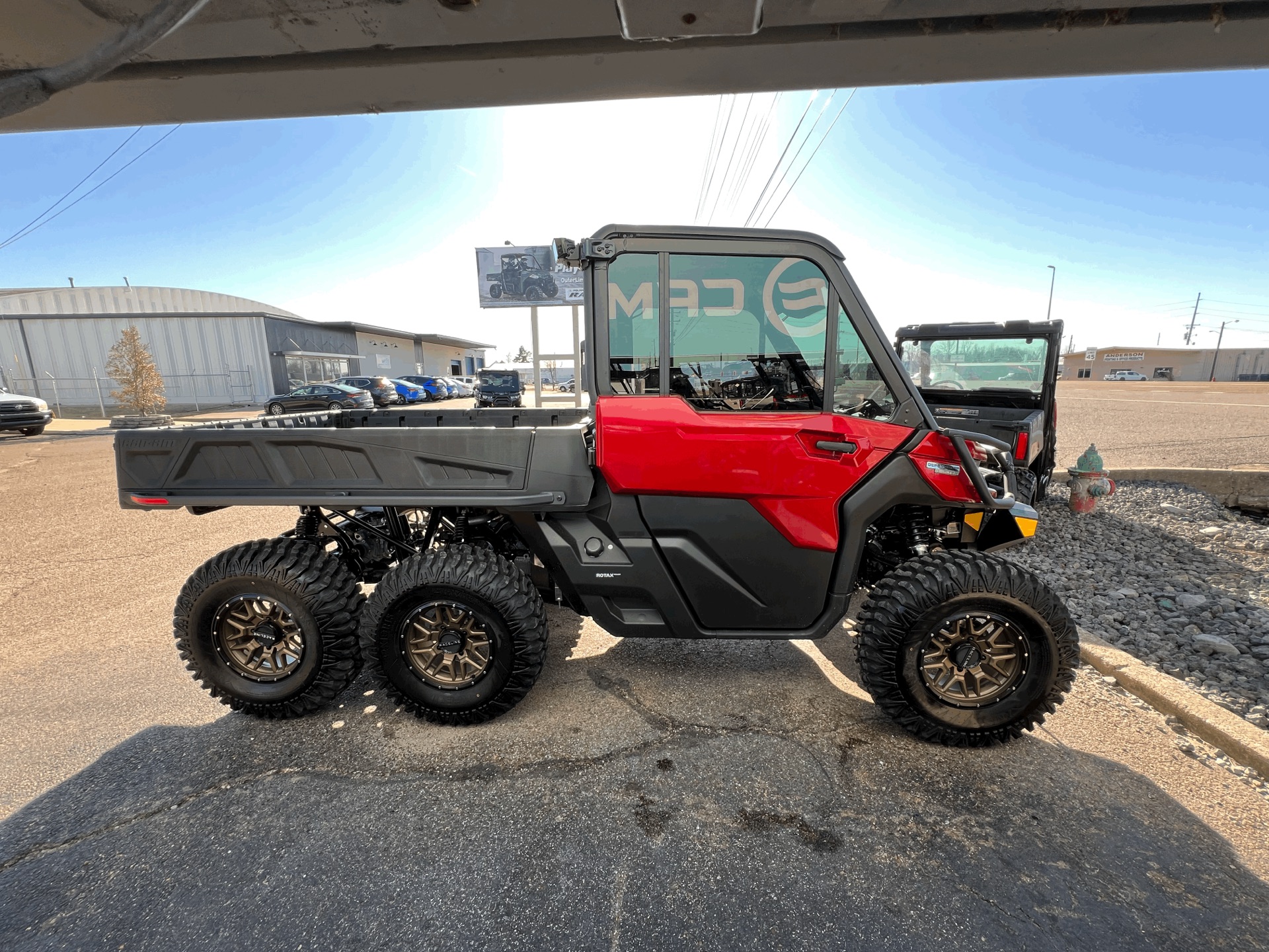 2024 Can-Am Defender 6x6 Limited in Dyersburg, Tennessee - Photo 9