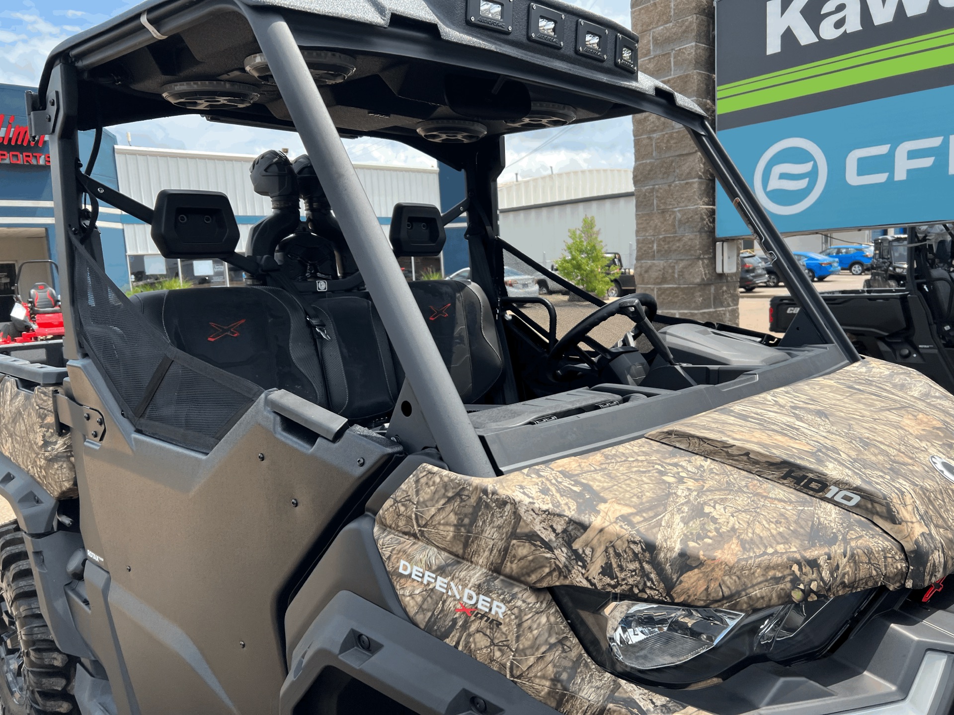 2023 Can-Am Defender X MR HD10 in Dyersburg, Tennessee - Photo 6