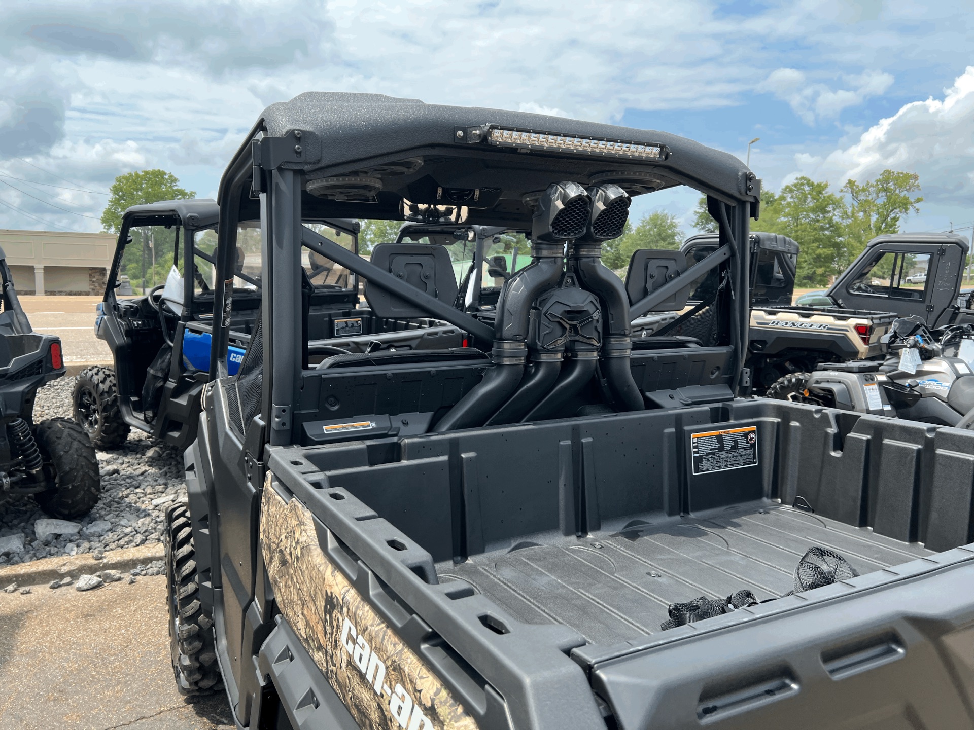 2023 Can-Am Defender X MR HD10 in Dyersburg, Tennessee - Photo 12