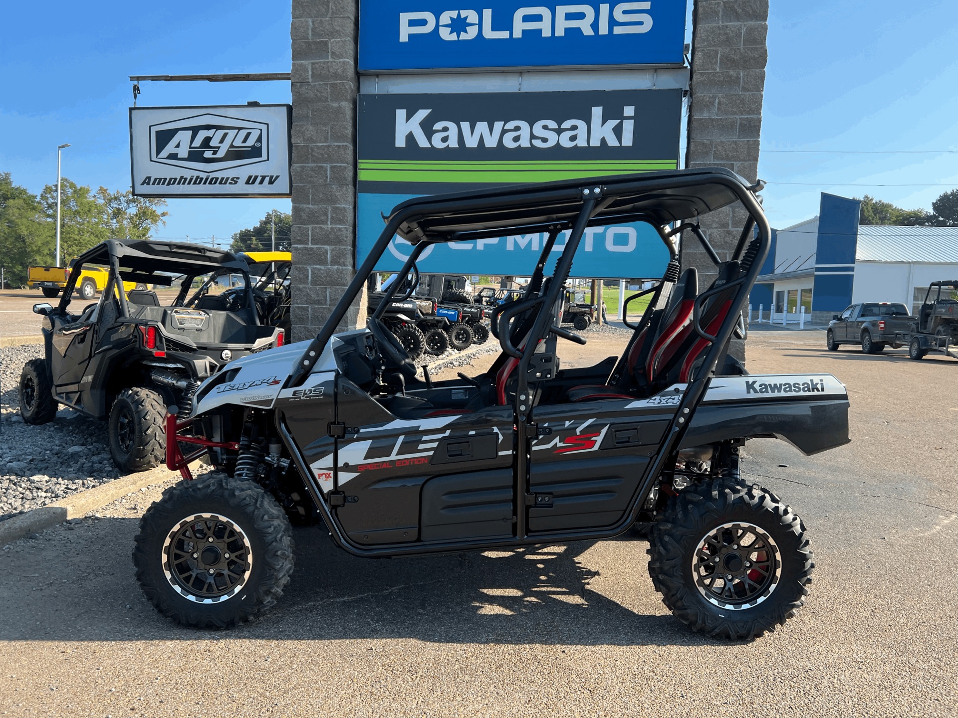 2023 Kawasaki Teryx4 S Special Edition in Dyersburg, Tennessee - Photo 2