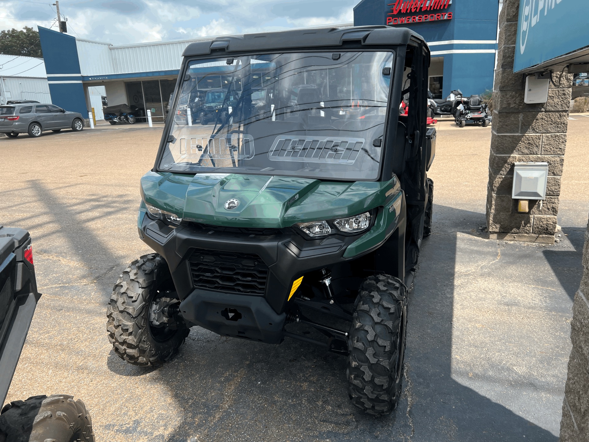 2023 Can-Am Defender MAX HD9 in Dyersburg, Tennessee - Photo 5