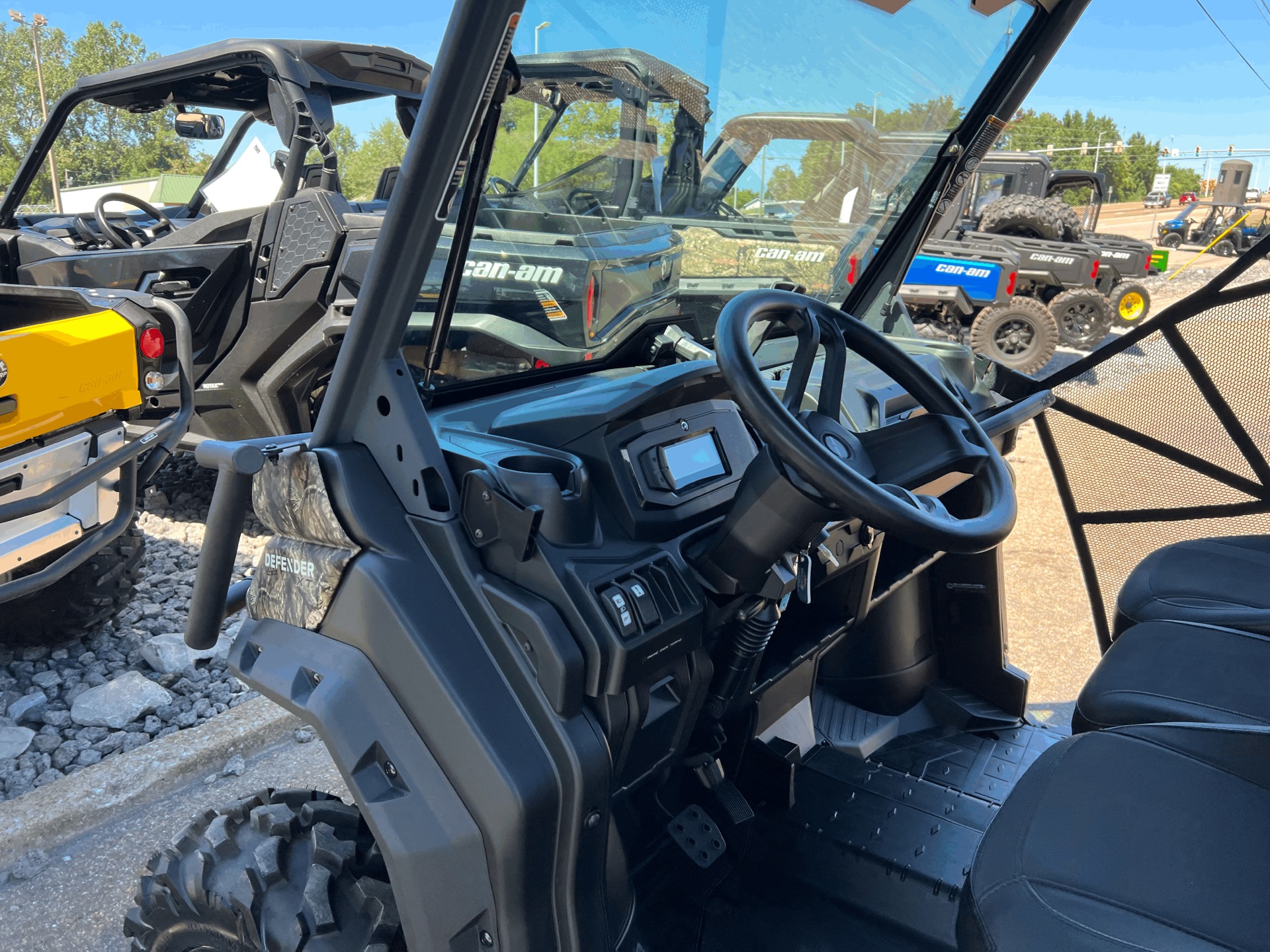 2023 Can-Am Defender XT HD10 in Dyersburg, Tennessee - Photo 14