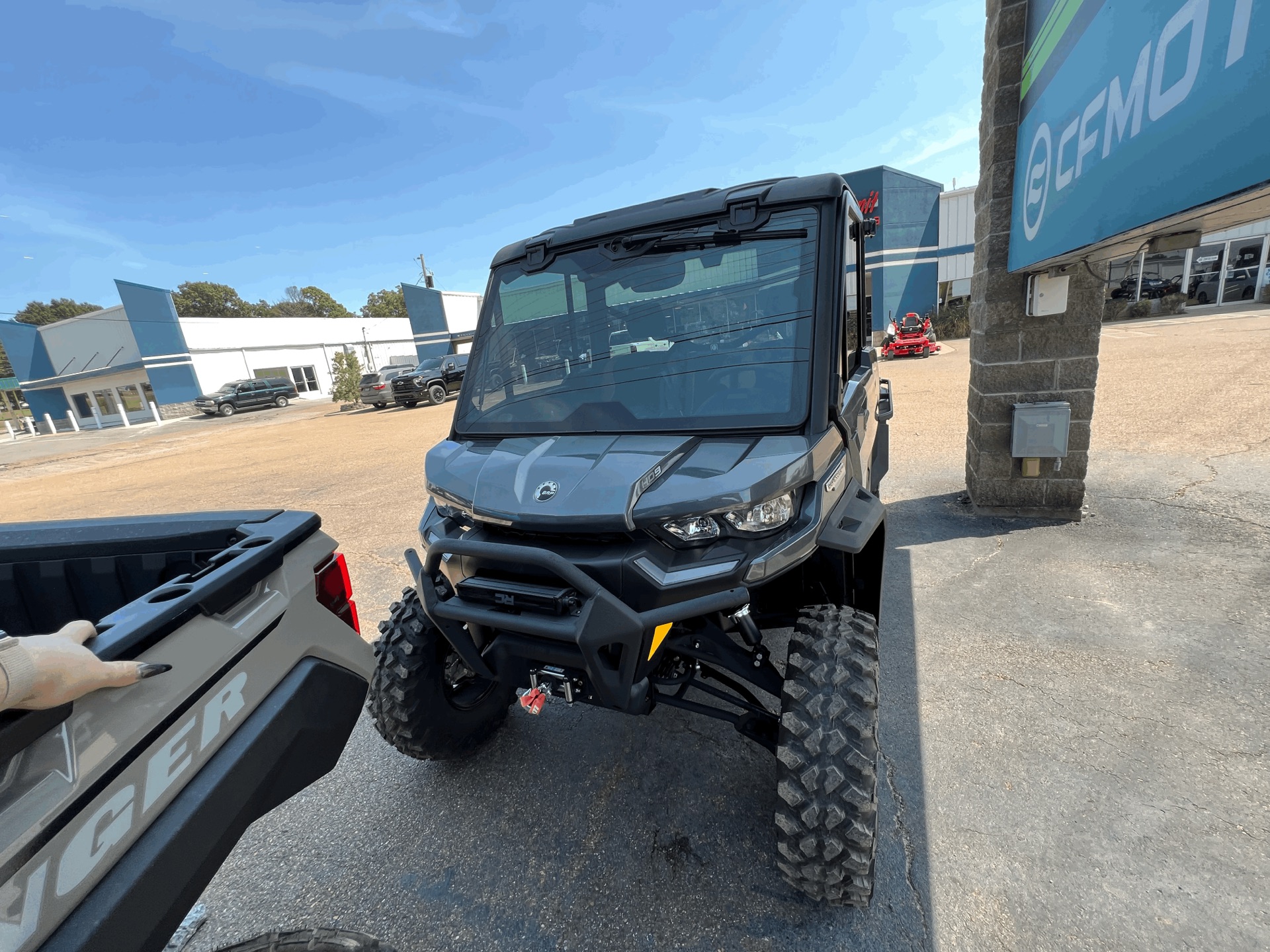 2023 Can-Am Defender Pro Limited CAB HD10 in Dyersburg, Tennessee - Photo 7