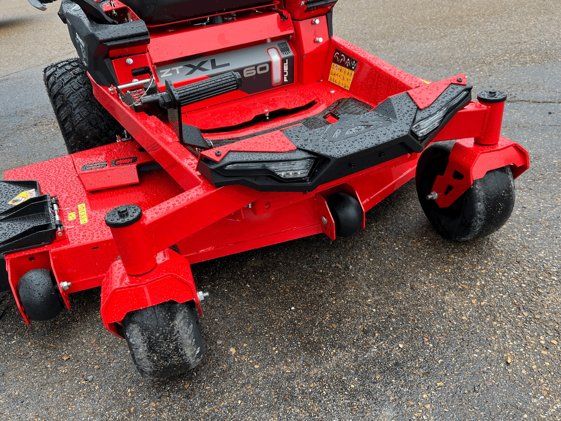 2024 Gravely USA ZT XL 60 in. Kawasaki FR730V 24 hp in Dyersburg, Tennessee - Photo 5