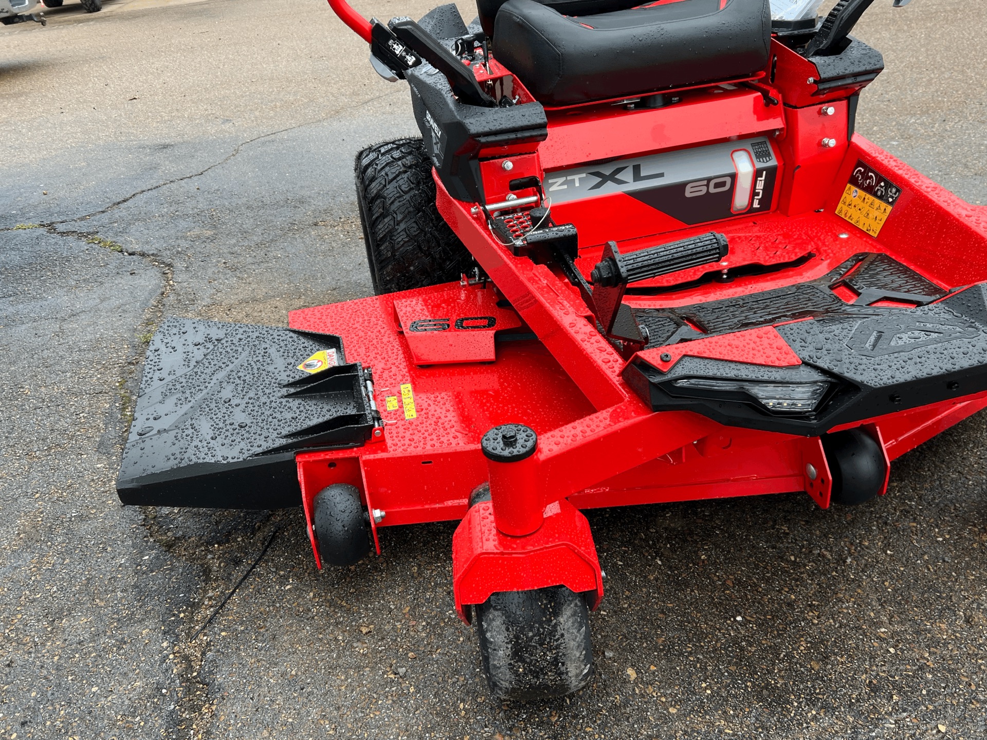 2024 Gravely USA ZT XL 60 in. Kawasaki FR730V 24 hp in Dyersburg, Tennessee - Photo 6
