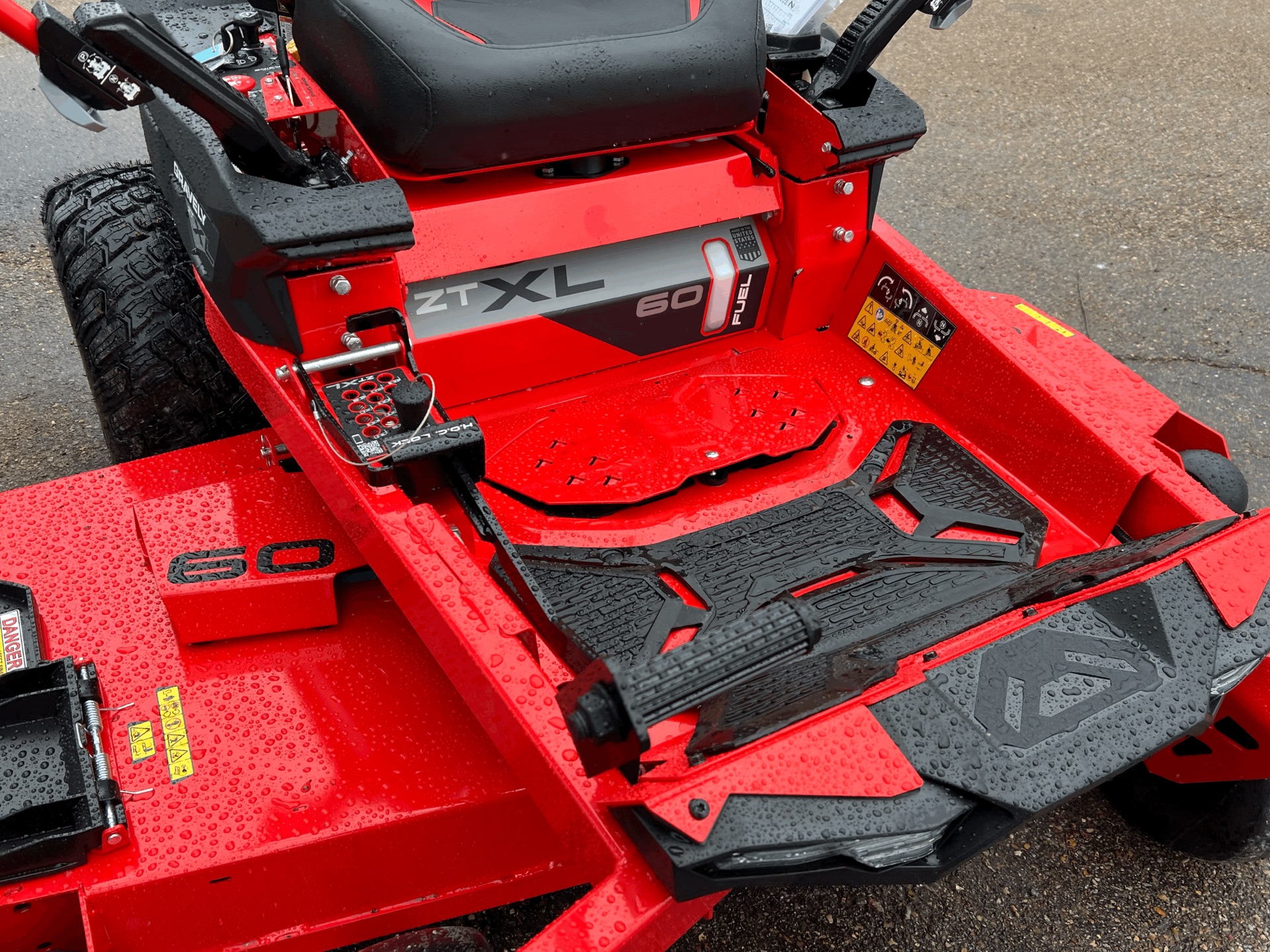 2024 Gravely USA ZT XL 60 in. Kawasaki FR730V 24 hp in Dyersburg, Tennessee - Photo 7