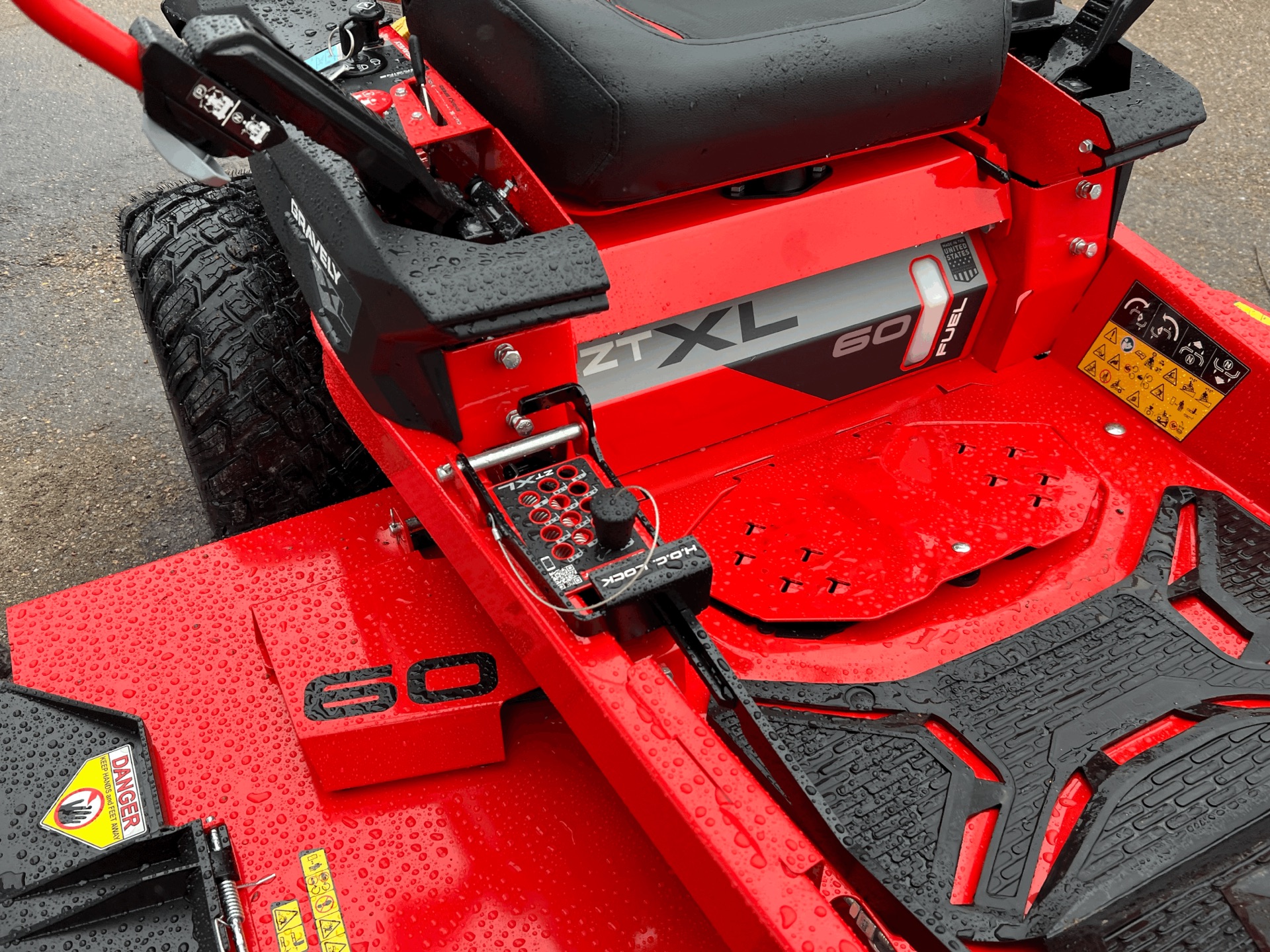 2024 Gravely USA ZT XL 60 in. Kawasaki FR730V 24 hp in Dyersburg, Tennessee - Photo 8