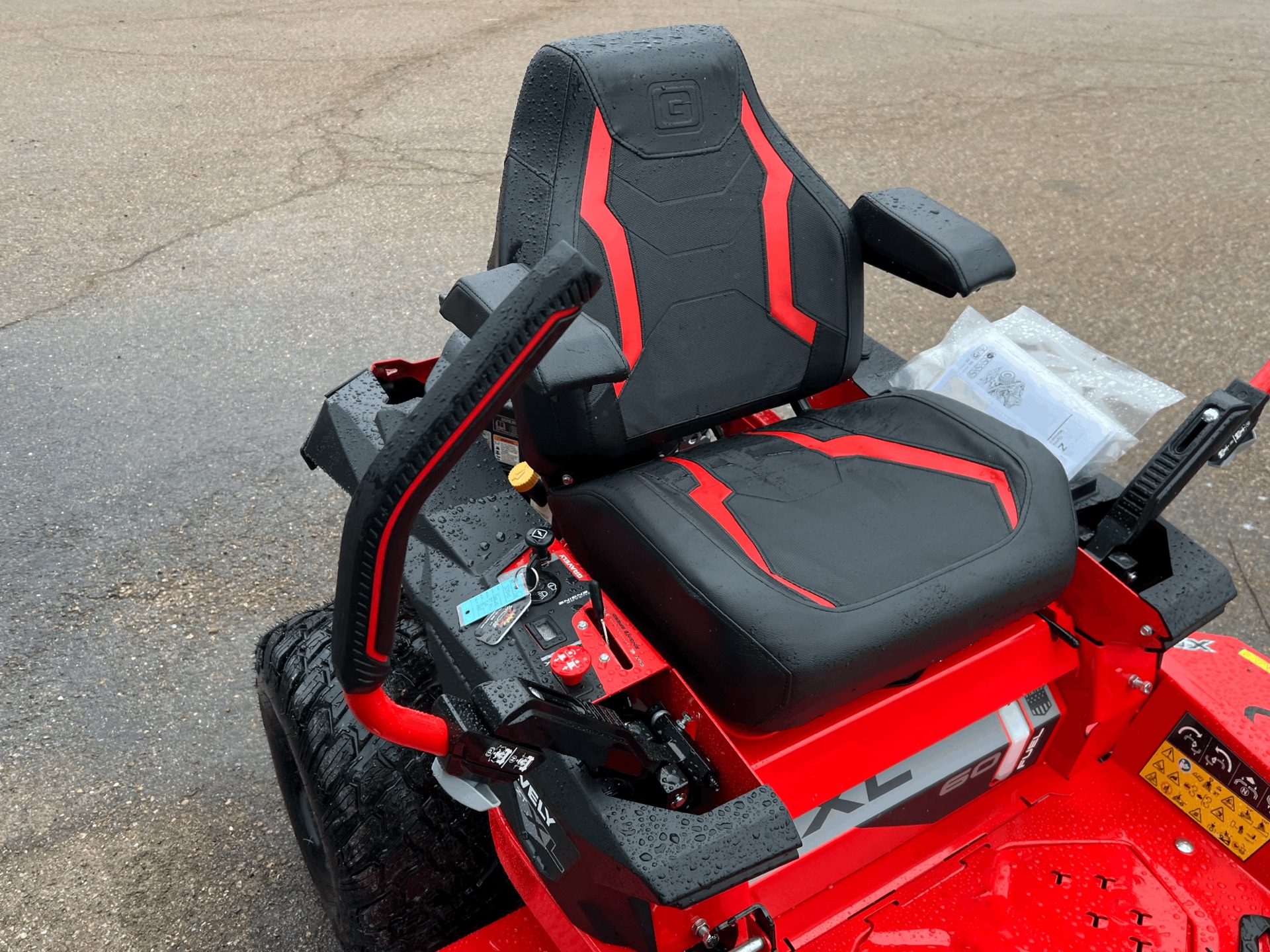 2024 Gravely USA ZT XL 60 in. Kawasaki FR730V 24 hp in Dyersburg, Tennessee - Photo 10