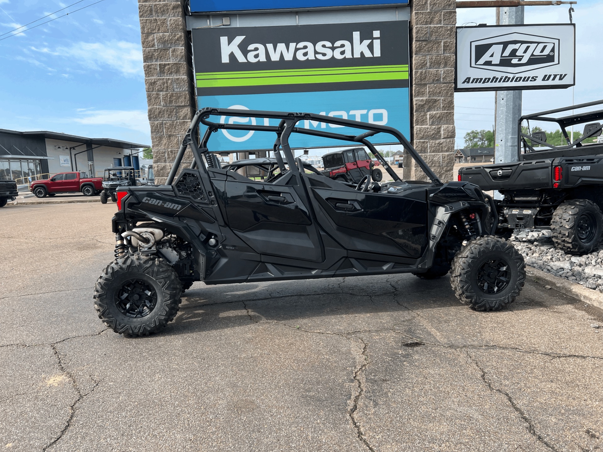2023 Can-Am Maverick Sport Max DPS in Dyersburg, Tennessee - Photo 2