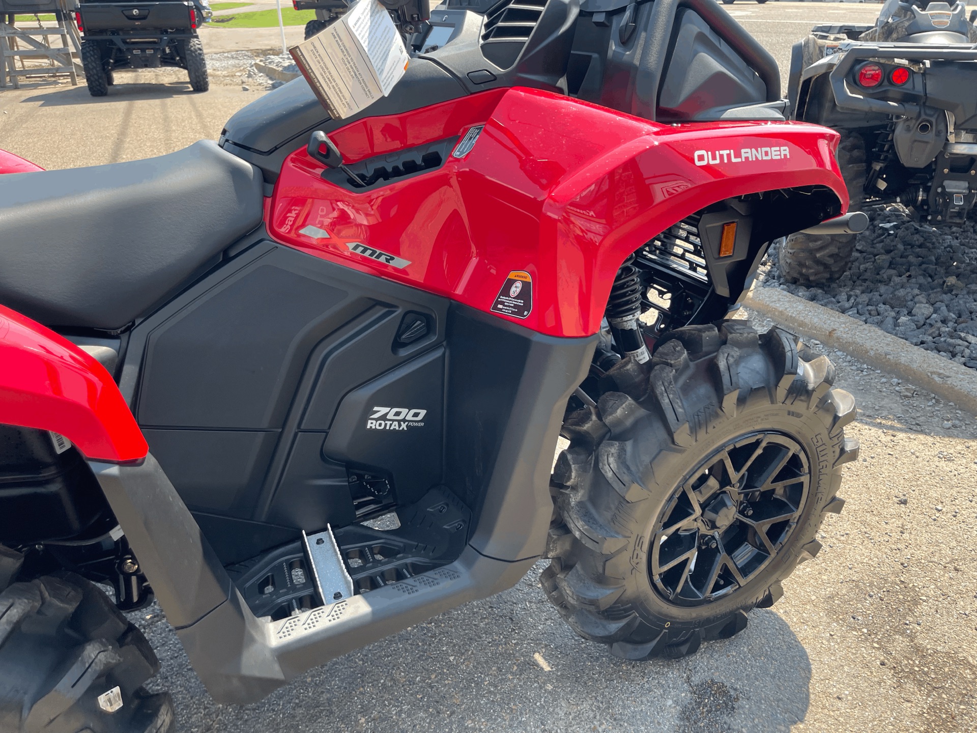 2023 Can-Am Outlander X MR 700 in Dyersburg, Tennessee - Photo 8