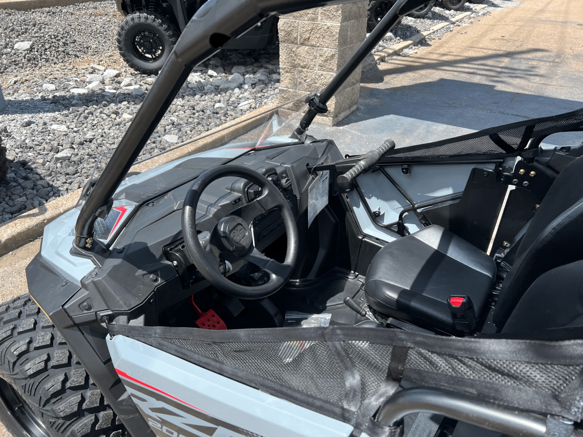 2024 Polaris RZR 200 EFI in Dyersburg, Tennessee - Photo 15