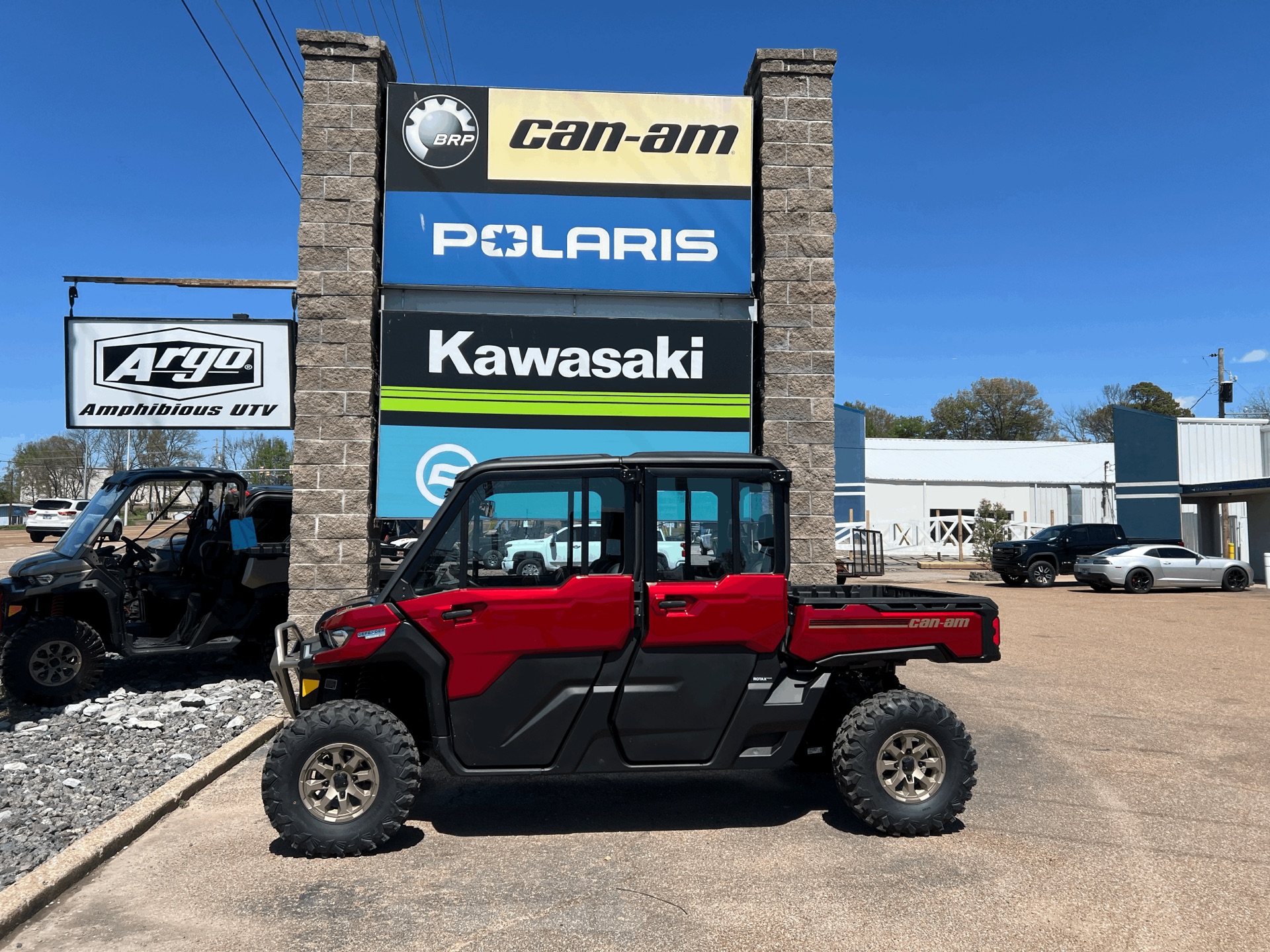 2024 Can-Am Defender MAX Limited in Dyersburg, Tennessee - Photo 1