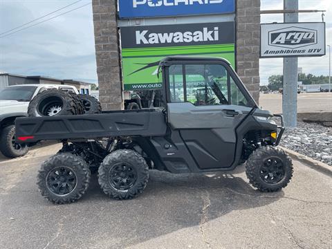 2022 Can-Am Defender 6x6 CAB Limited in Dyersburg, Tennessee - Photo 2