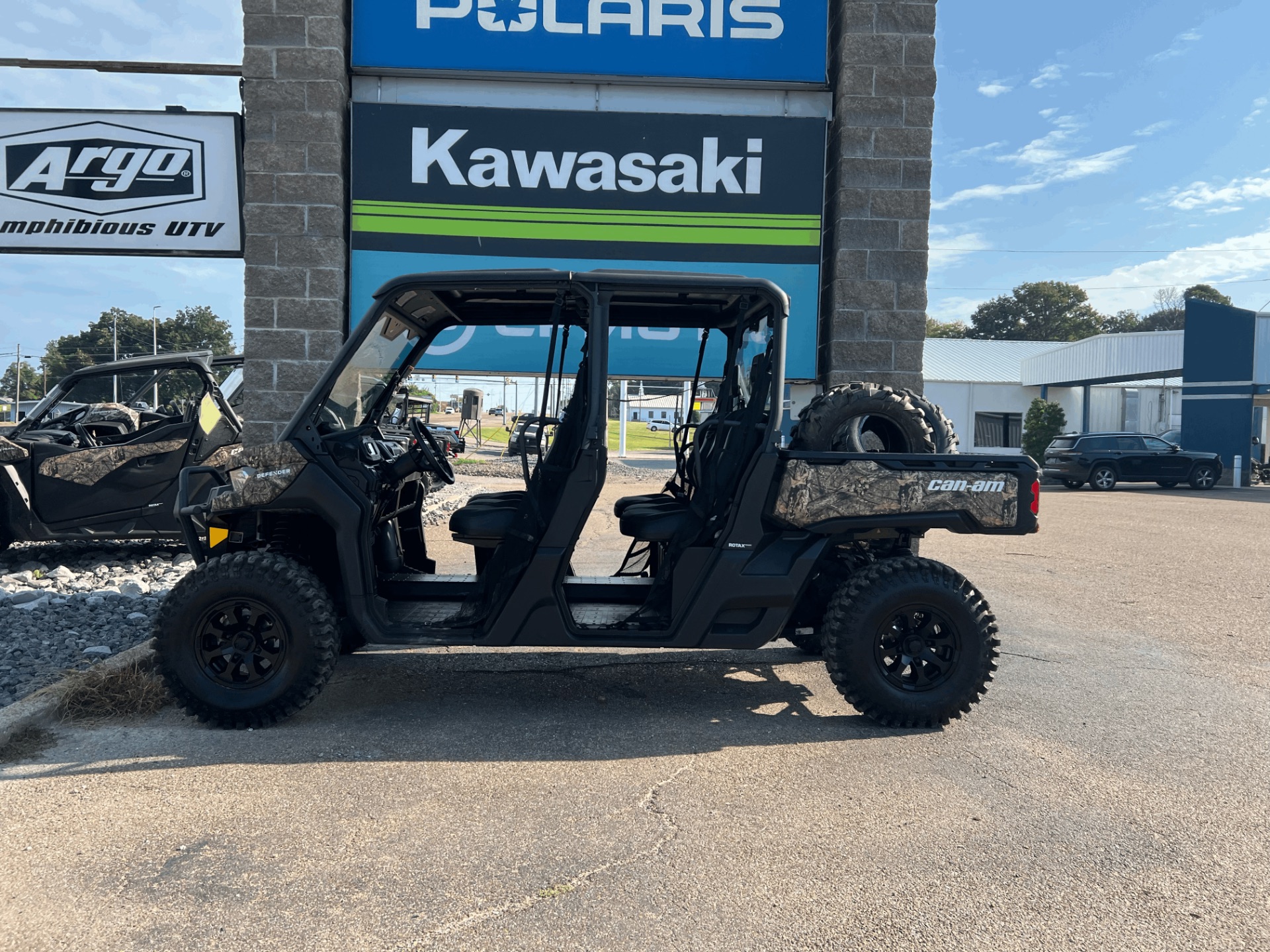 2023 Can-Am Defender MAX XT HD10 in Dyersburg, Tennessee - Photo 2