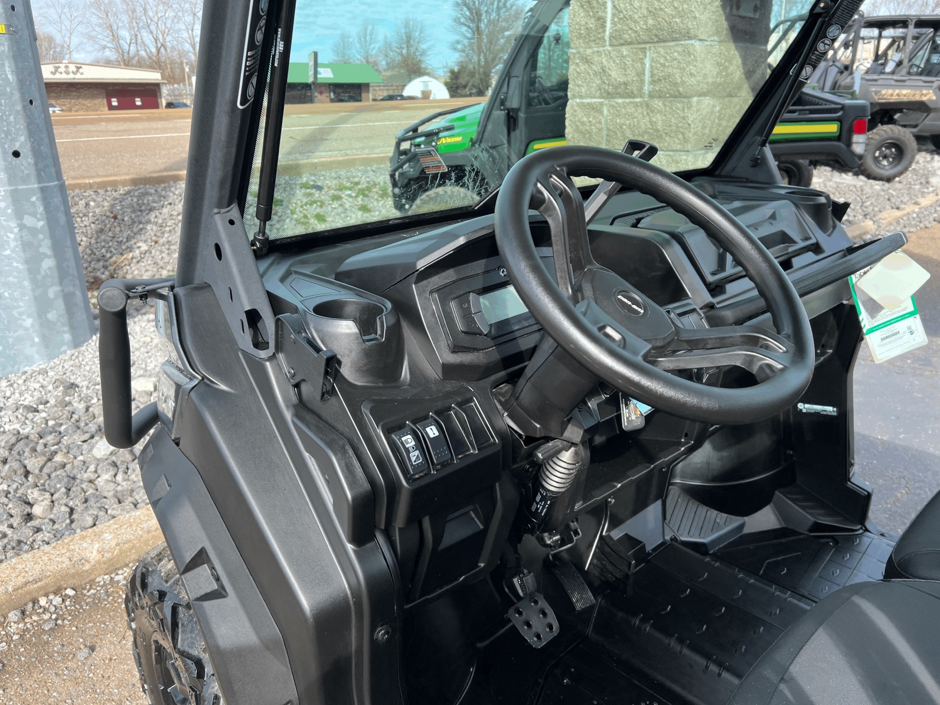 2024 Can-Am Defender XT HD7 in Dyersburg, Tennessee - Photo 17