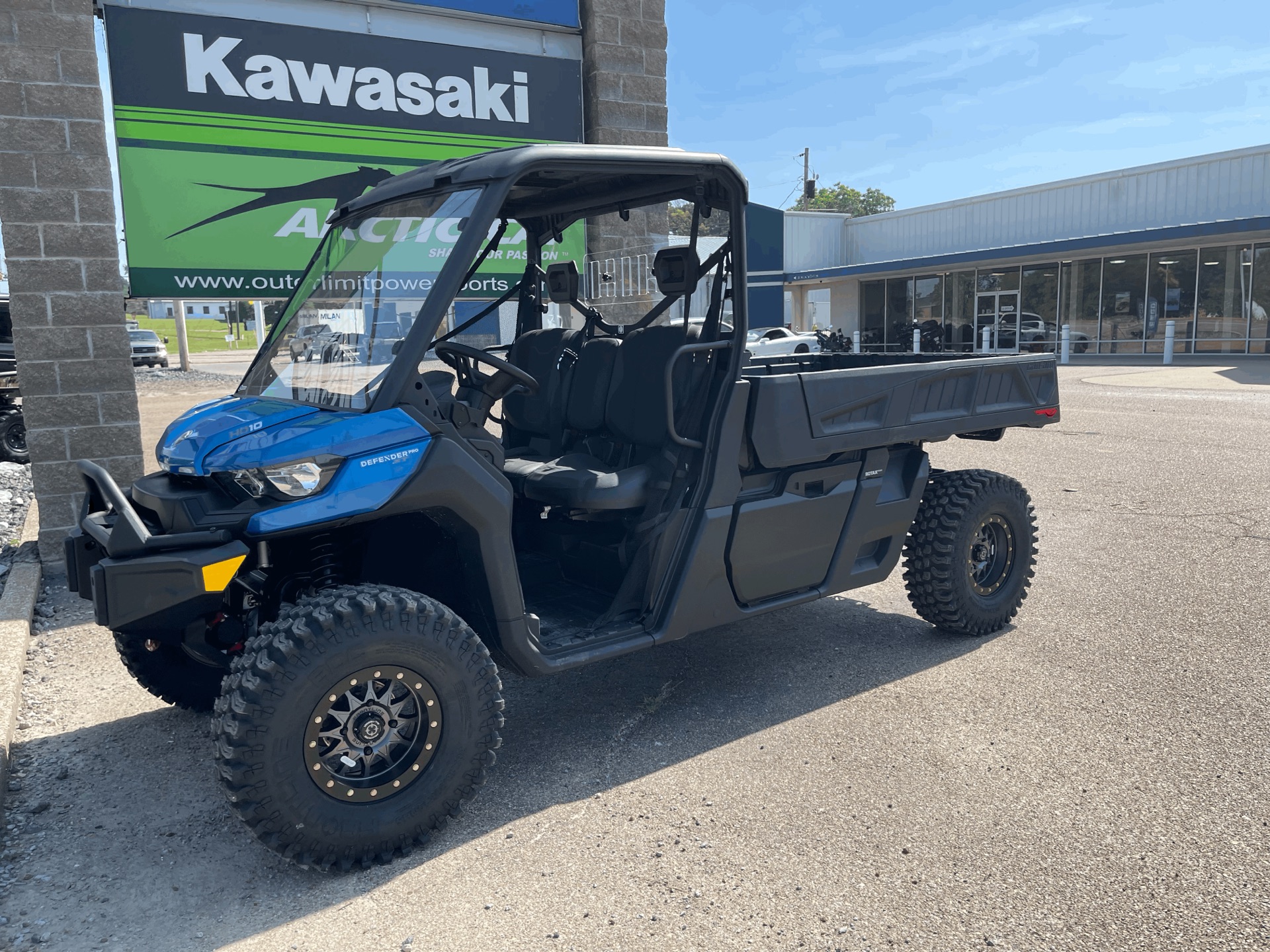 2022 Can-Am Defender Pro XT HD10 in Dyersburg, Tennessee - Photo 3