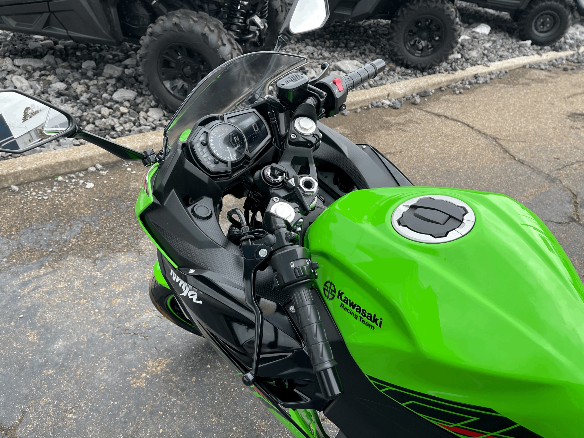 2023 Kawasaki Ninja 400 ABS KRT Edition in Dyersburg, Tennessee - Photo 12