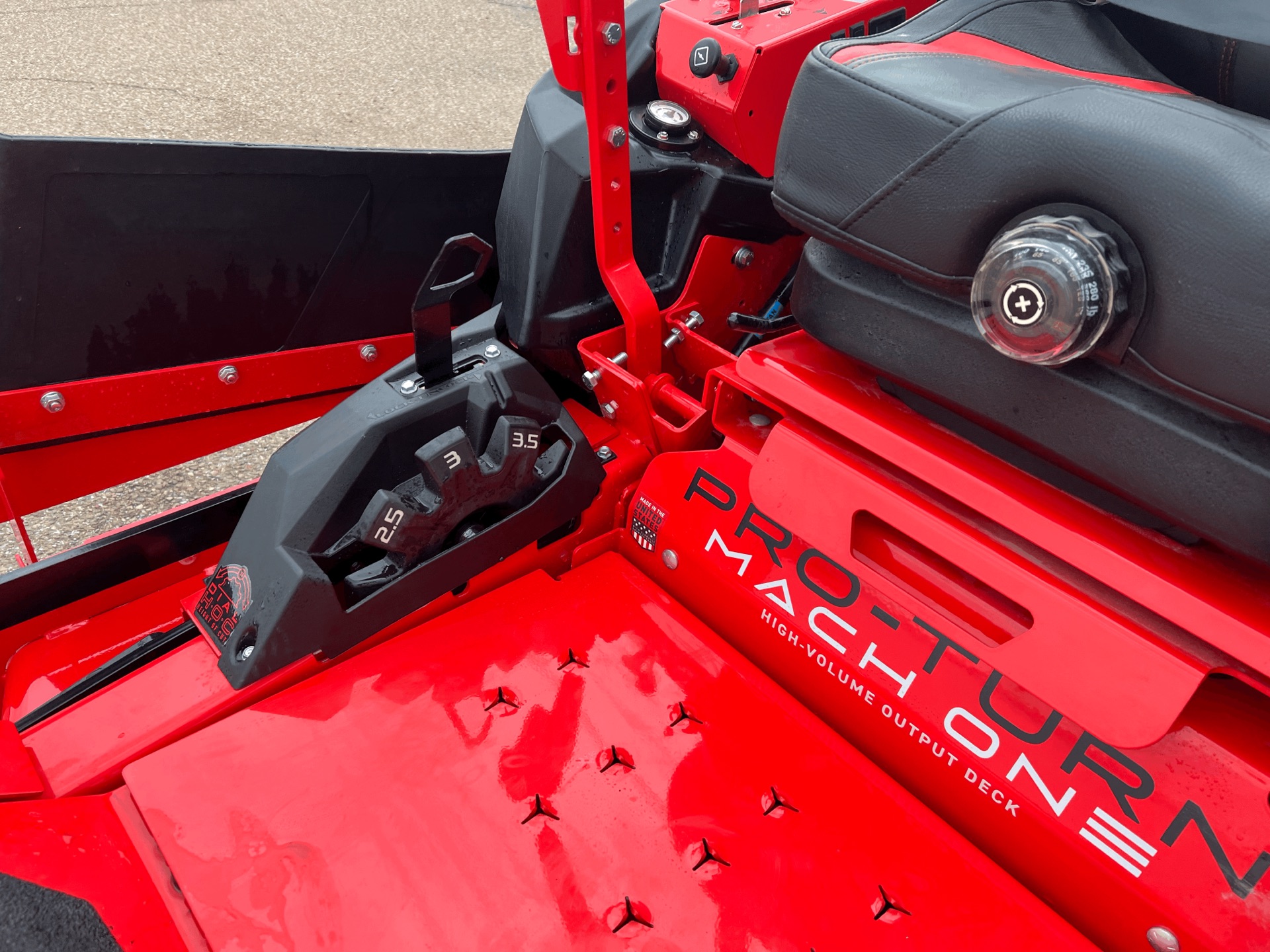 2023 Gravely USA Pro-Turn Mach One 60 in. Kawasaki FX921V 31 hp in Dyersburg, Tennessee - Photo 9