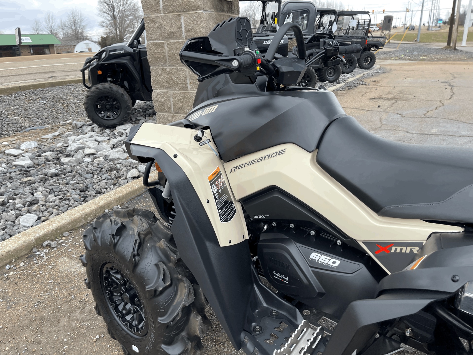 2022 Can-Am Renegade X MR 650 in Dyersburg, Tennessee - Photo 11