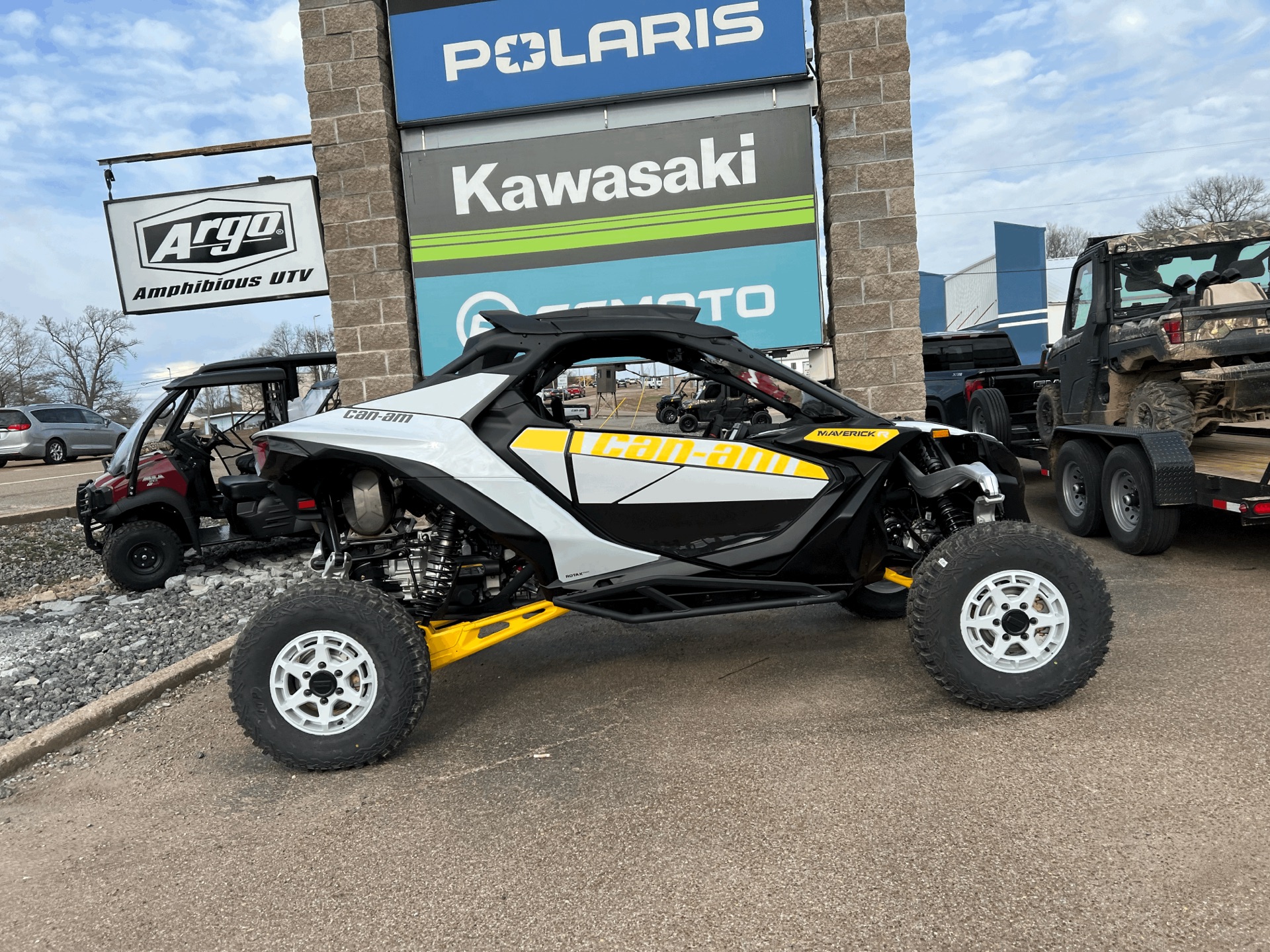 2024 Can-Am Maverick R 999T DCT in Dyersburg, Tennessee - Photo 2