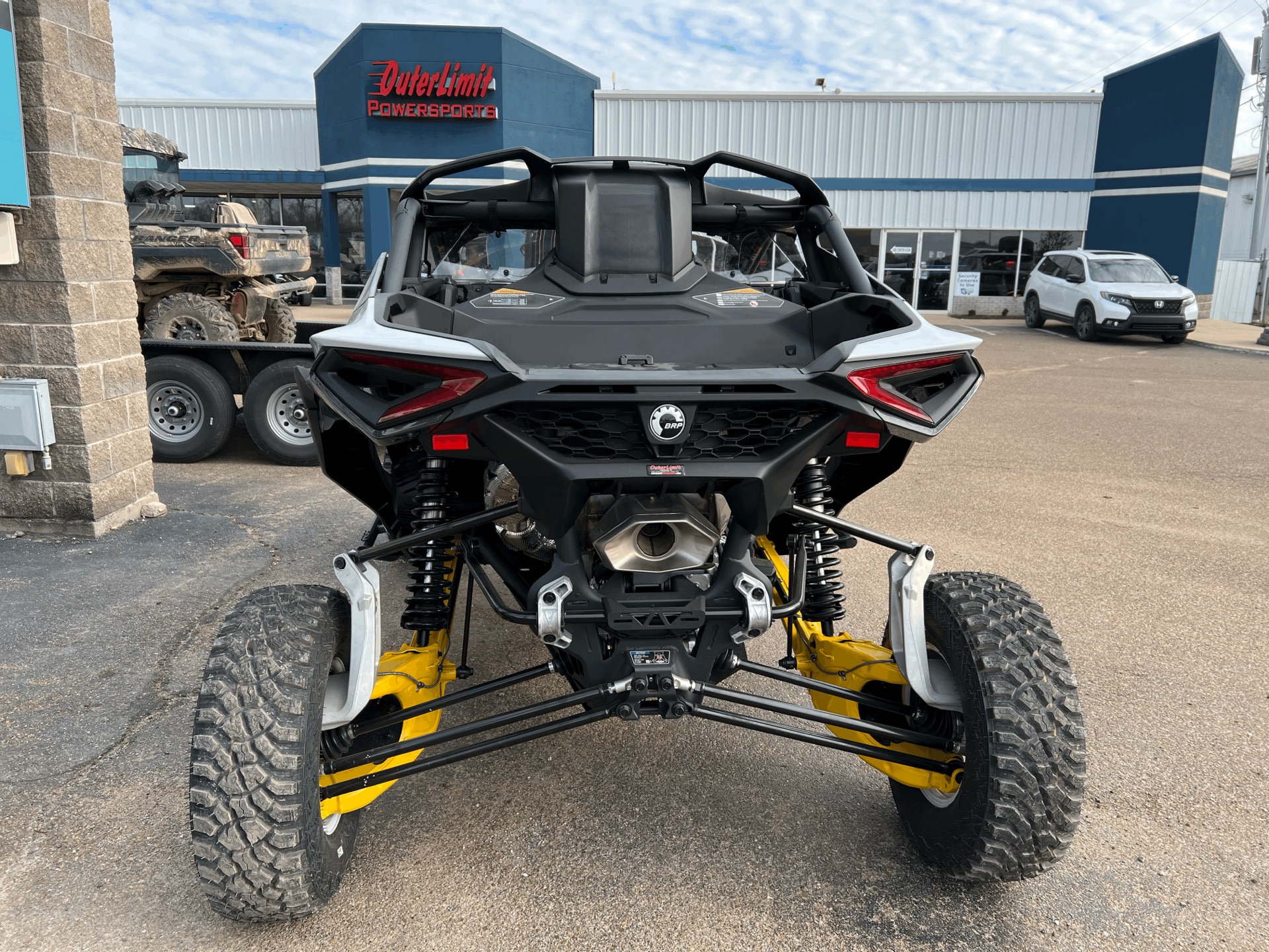 2024 Can-Am Maverick R 999T DCT in Dyersburg, Tennessee - Photo 16