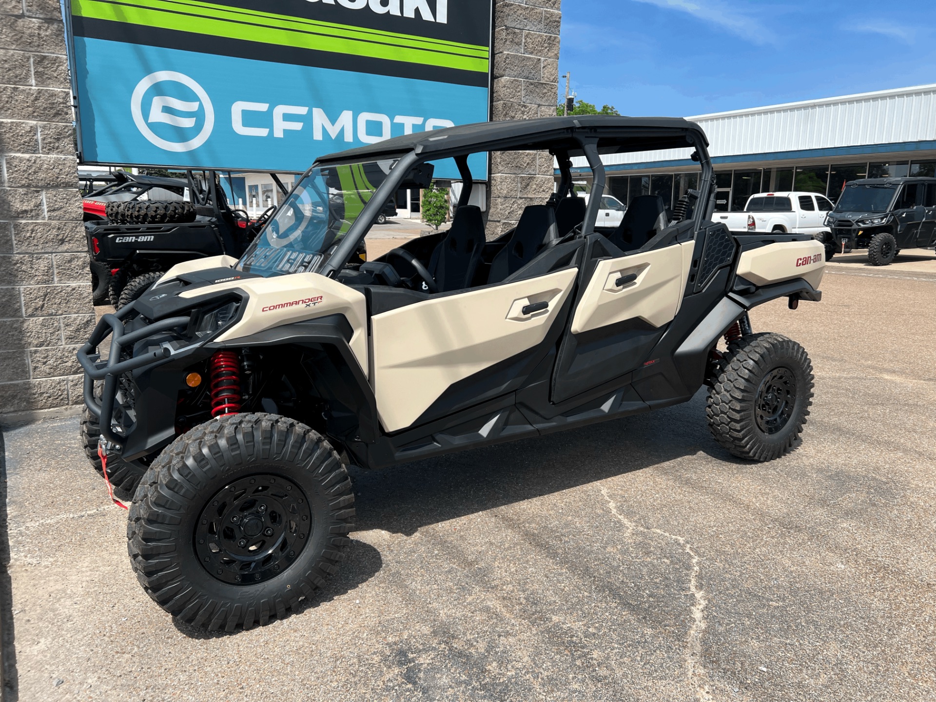 2024 Can-Am Commander MAX XT-P in Dyersburg, Tennessee - Photo 3