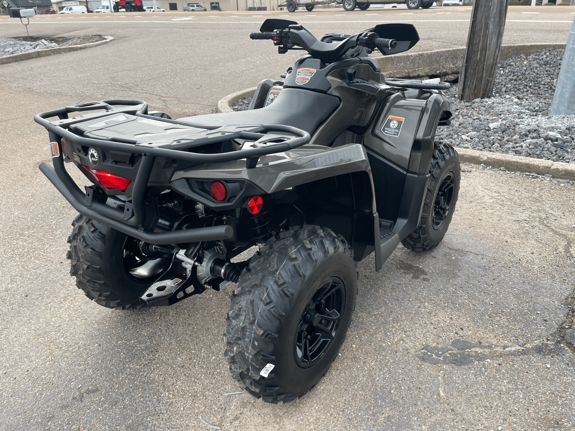 2023 Can-Am Outlander XT 570 in Dyersburg, Tennessee - Photo 7