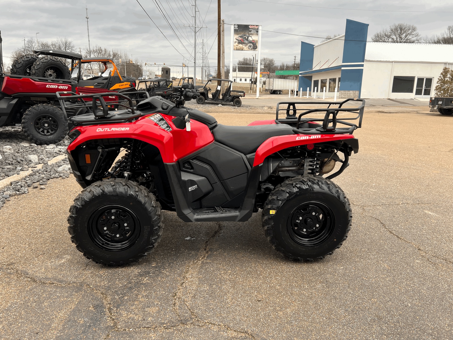 2024 Can-Am Outlander 500 2WD in Dyersburg, Tennessee - Photo 7