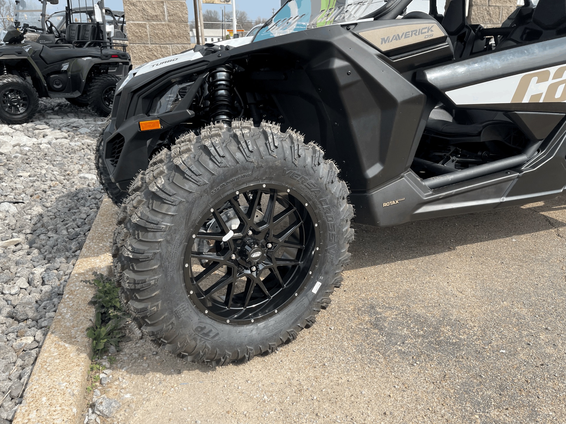2023 Can-Am Maverick X3 Max DS Turbo 64 in Dyersburg, Tennessee - Photo 3