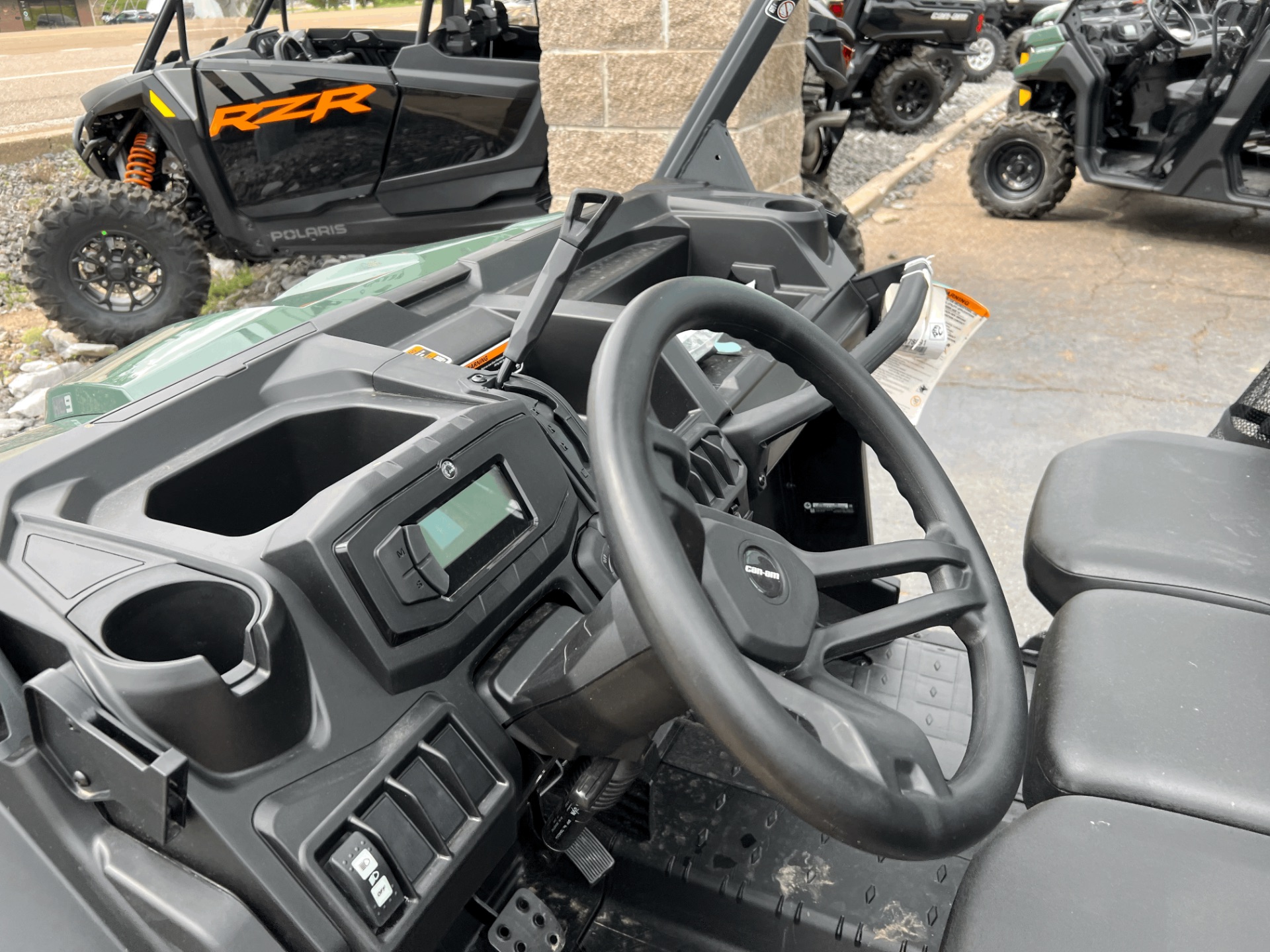 2024 Can-Am Defender MAX HD9 in Dyersburg, Tennessee - Photo 17