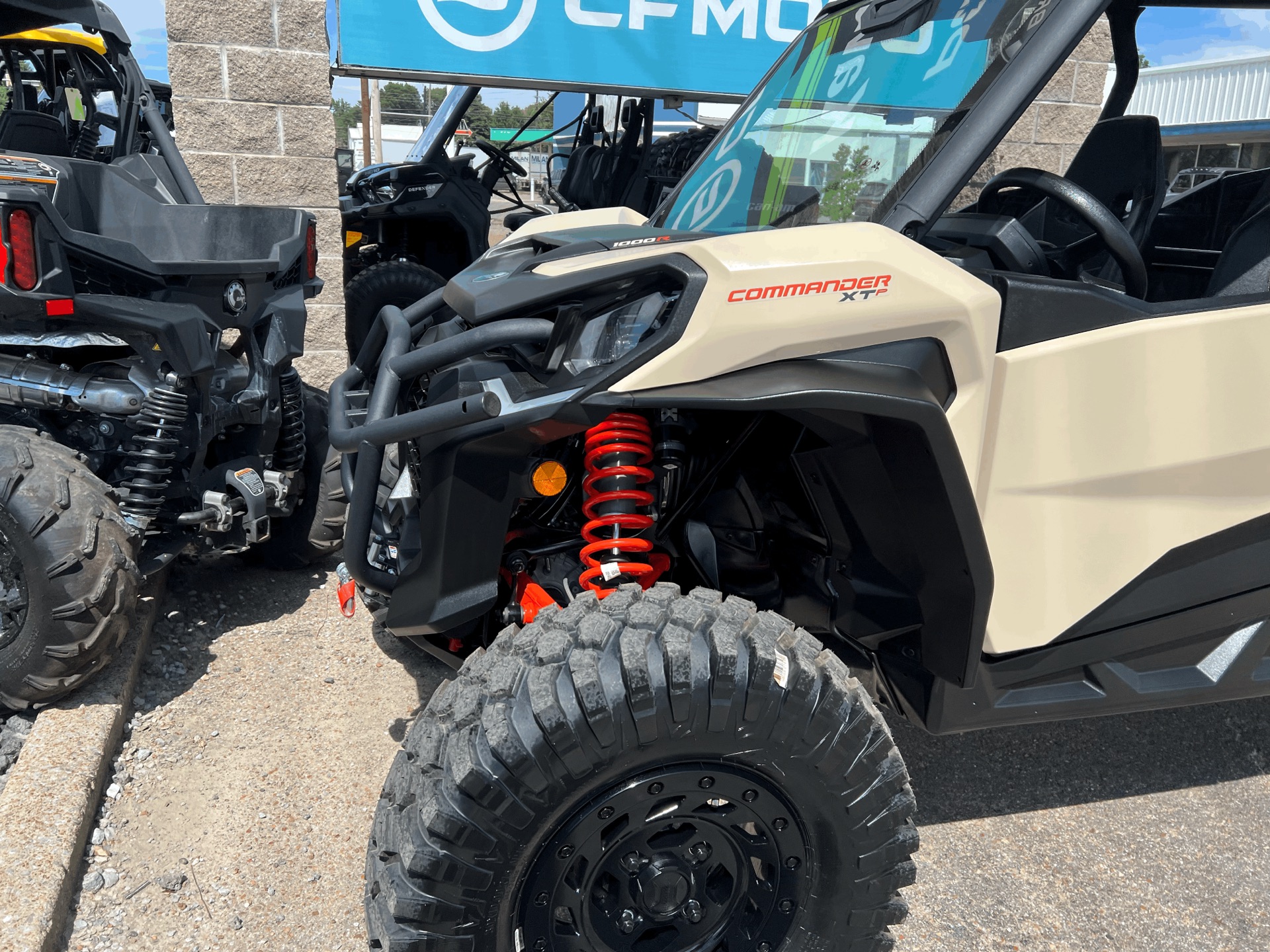 2023 Can-Am Commander MAX XT-P 1000R in Dyersburg, Tennessee - Photo 5