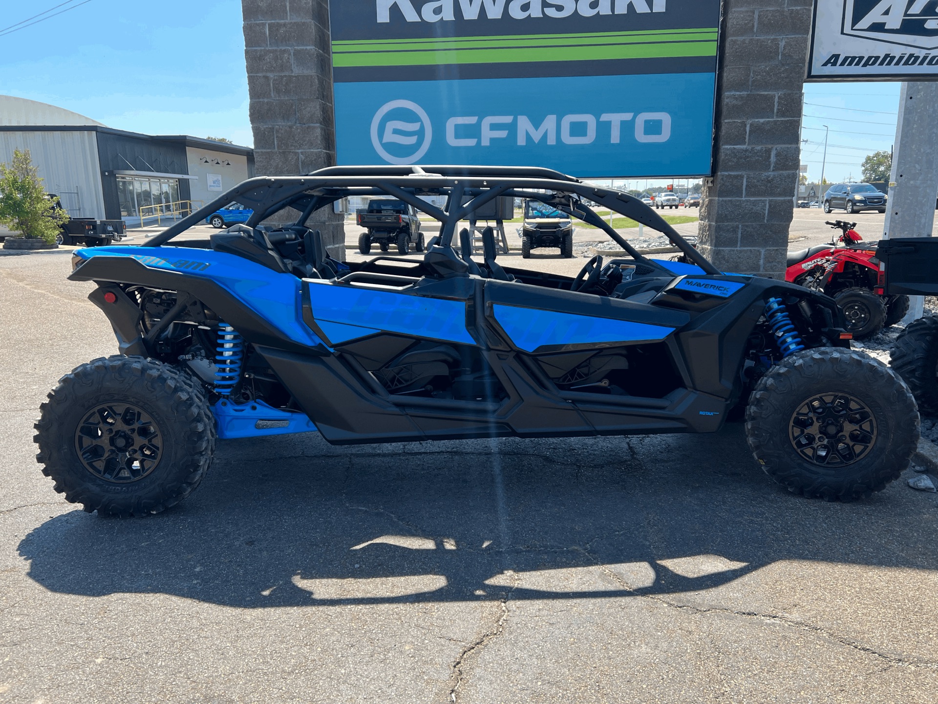2023 Can-Am Maverick X3 Max DS Turbo RR 64 in Dyersburg, Tennessee - Photo 2