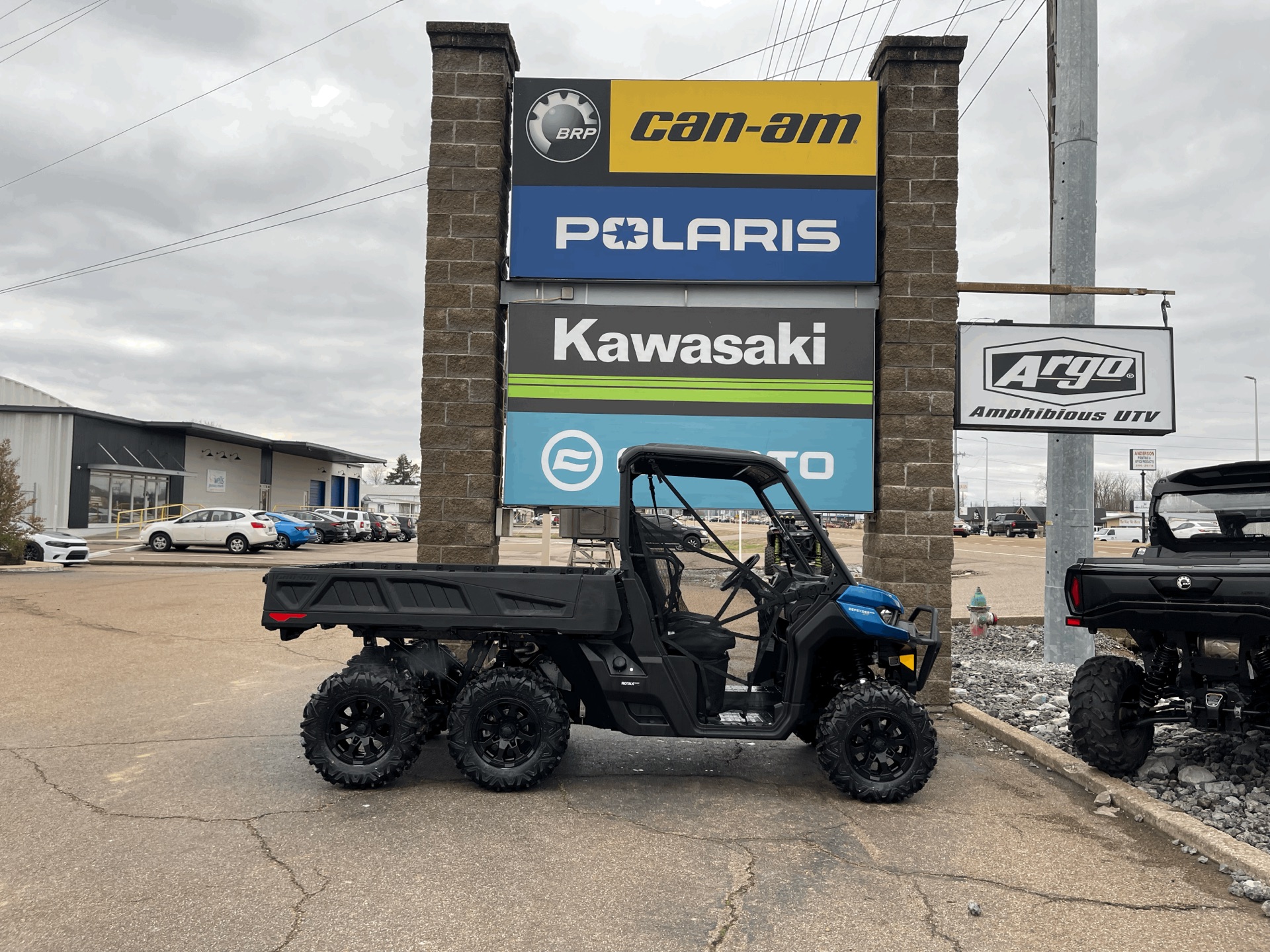 2022 Can-Am Defender 6x6 XT HD10 in Dyersburg, Tennessee - Photo 1