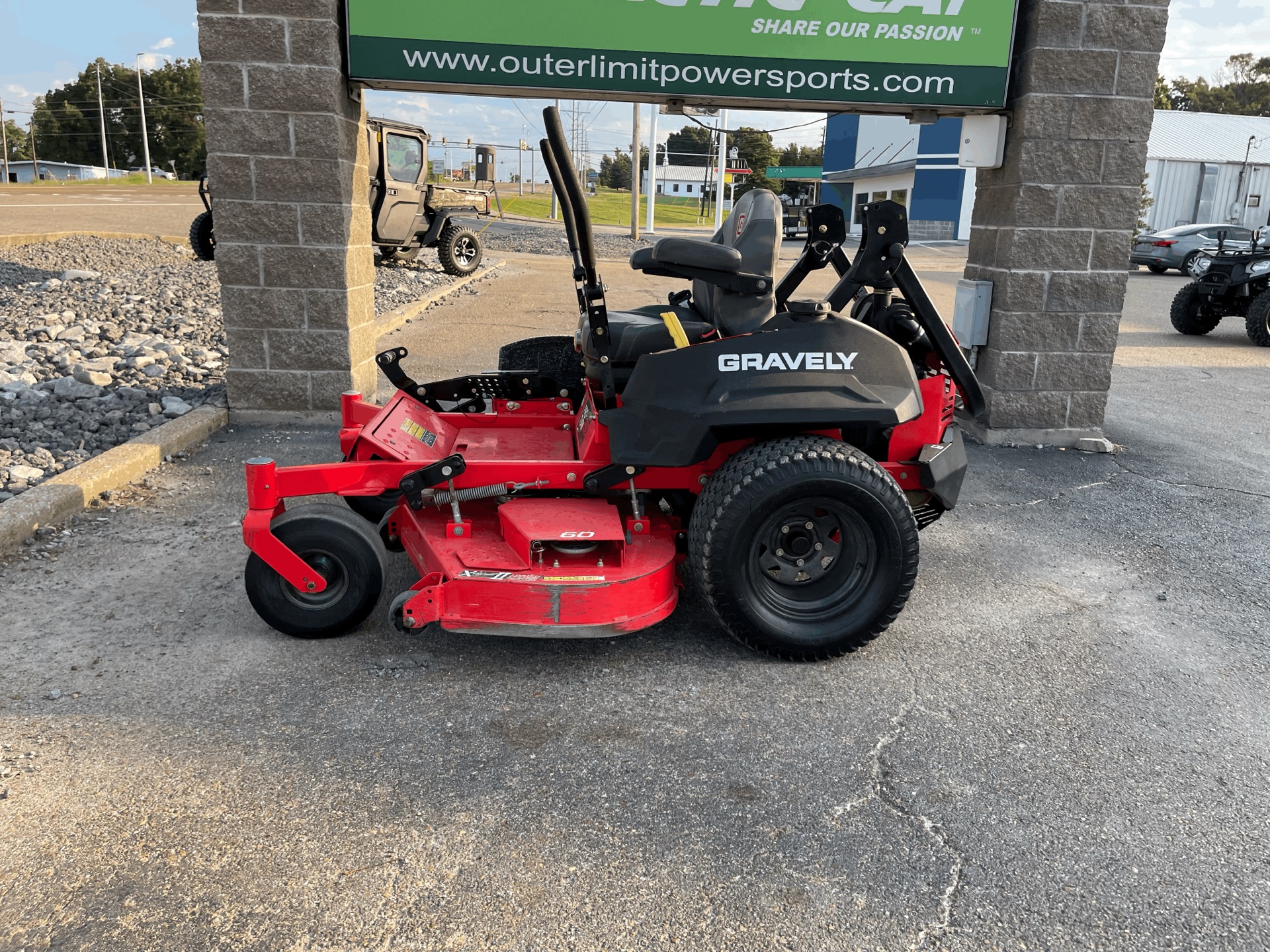 2018 Gravely USA Pro-Turn 260 60 in. Kawasaki FX850V 27 hp in Dyersburg, Tennessee - Photo 2