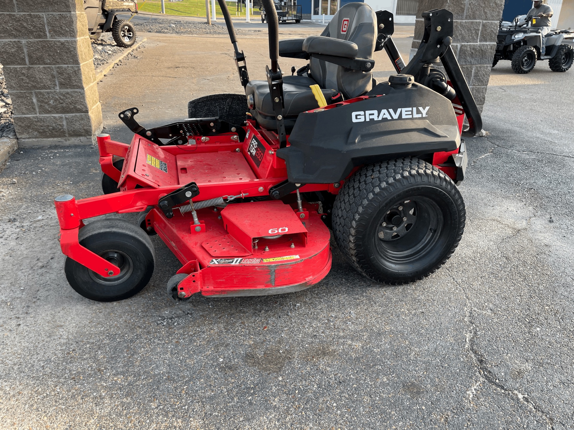 2018 Gravely USA Pro-Turn 260 60 in. Kawasaki FX850V 27 hp in Dyersburg, Tennessee - Photo 3