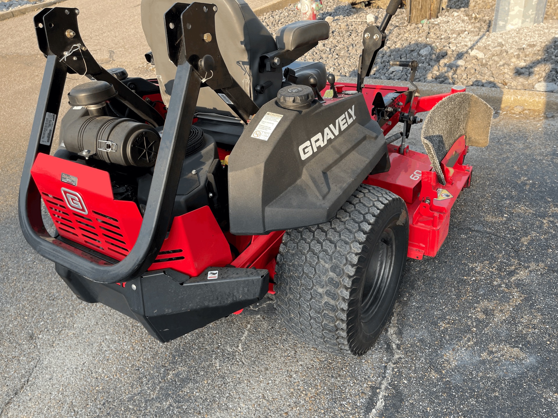 2018 Gravely USA Pro-Turn 260 60 in. Kawasaki FX850V 27 hp in Dyersburg, Tennessee - Photo 12
