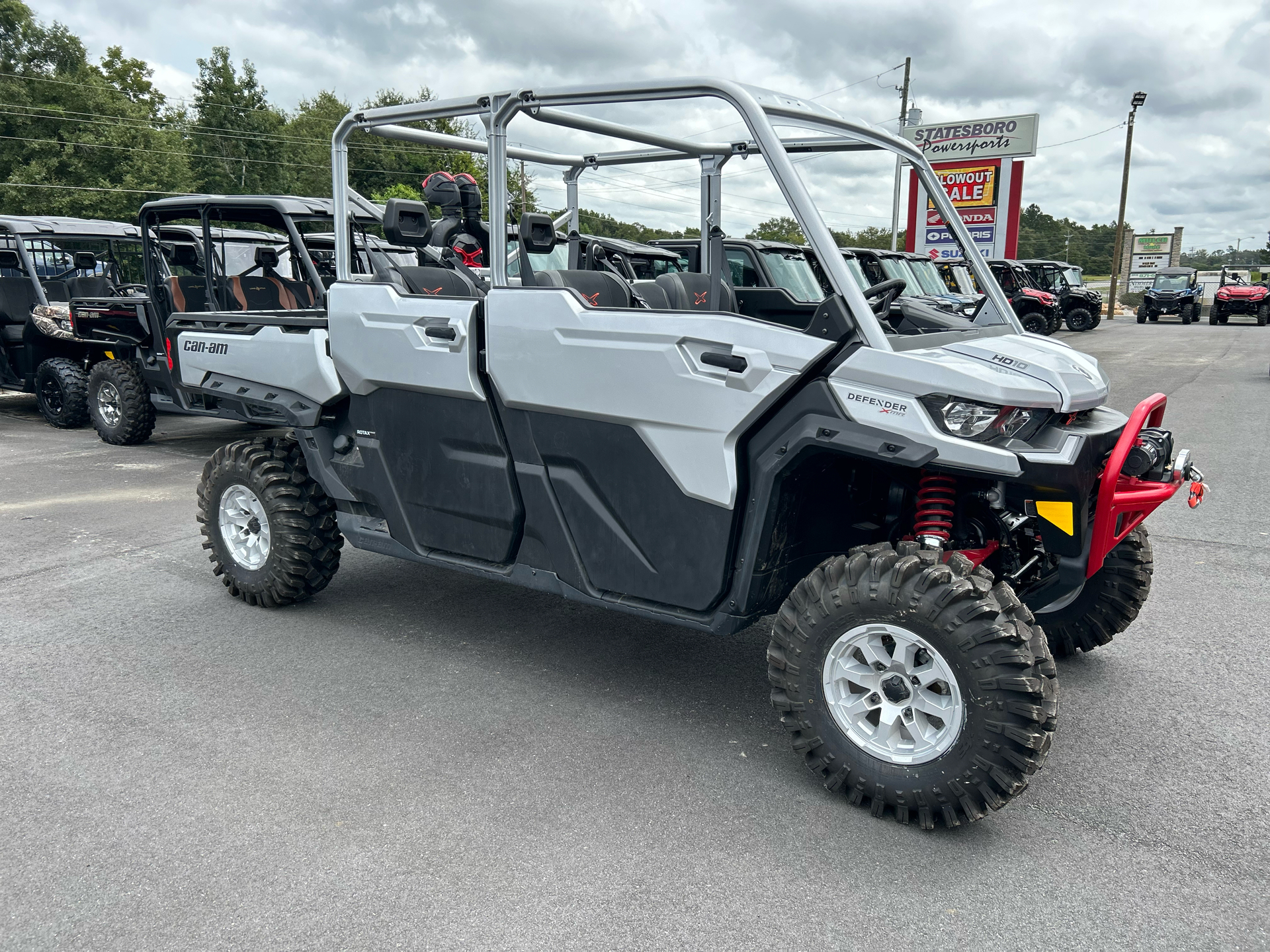 2024 Can-Am Defender MAX X MR With Half-Doors in Statesboro, Georgia - Photo 2