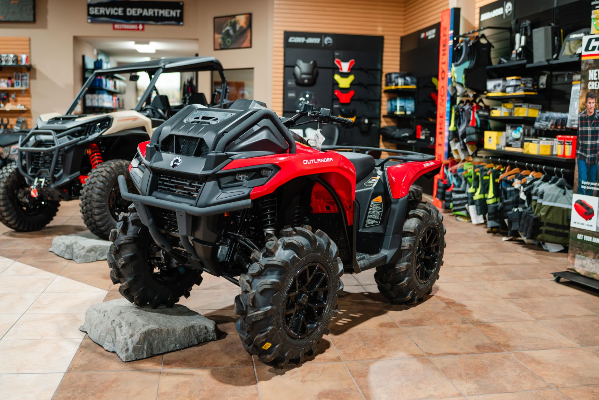 2024 Can-Am Outlander X MR 700 in Statesboro, Georgia - Photo 2