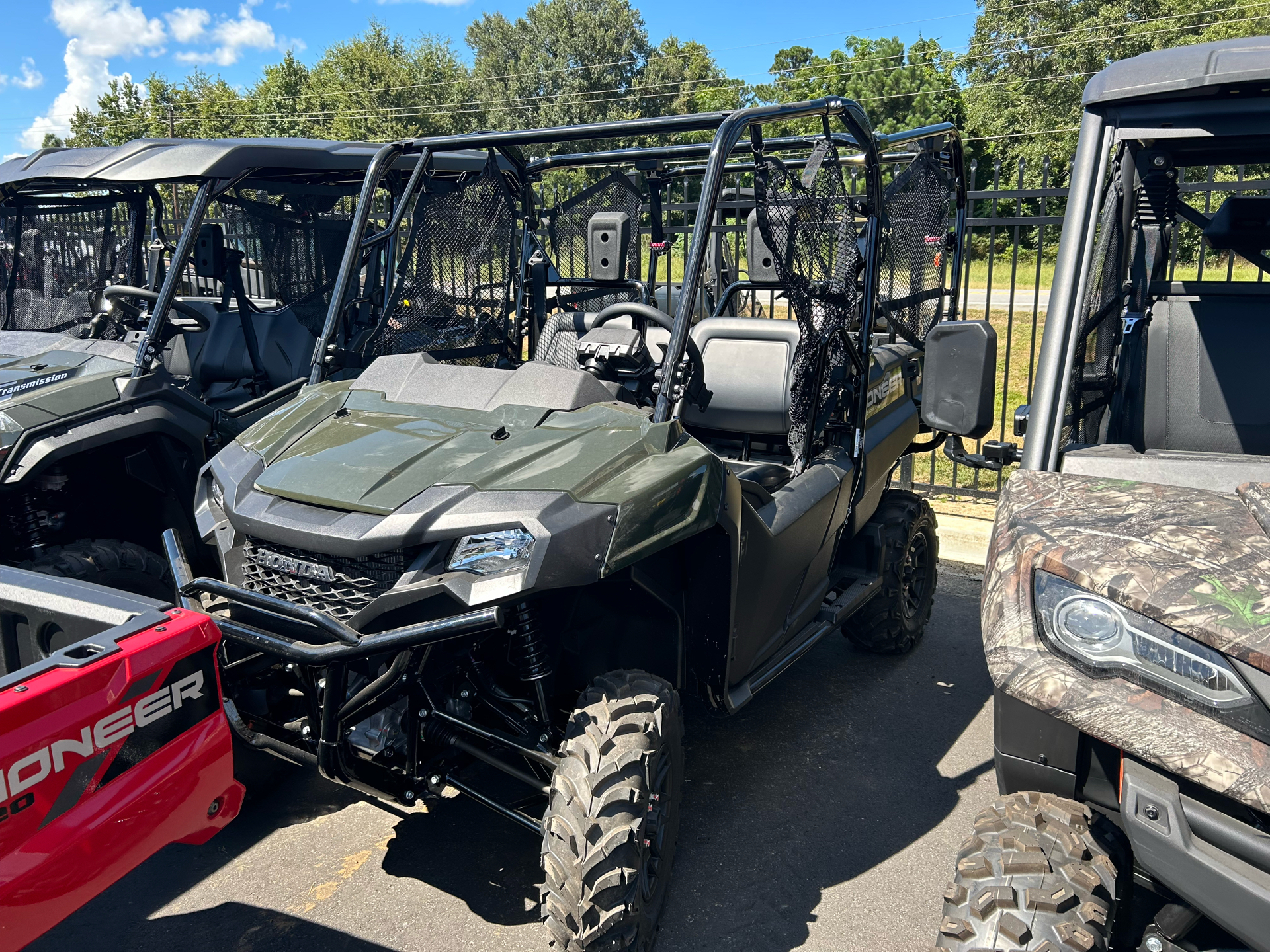 2025 Honda Pioneer 700-4 Deluxe in Statesboro, Georgia - Photo 2