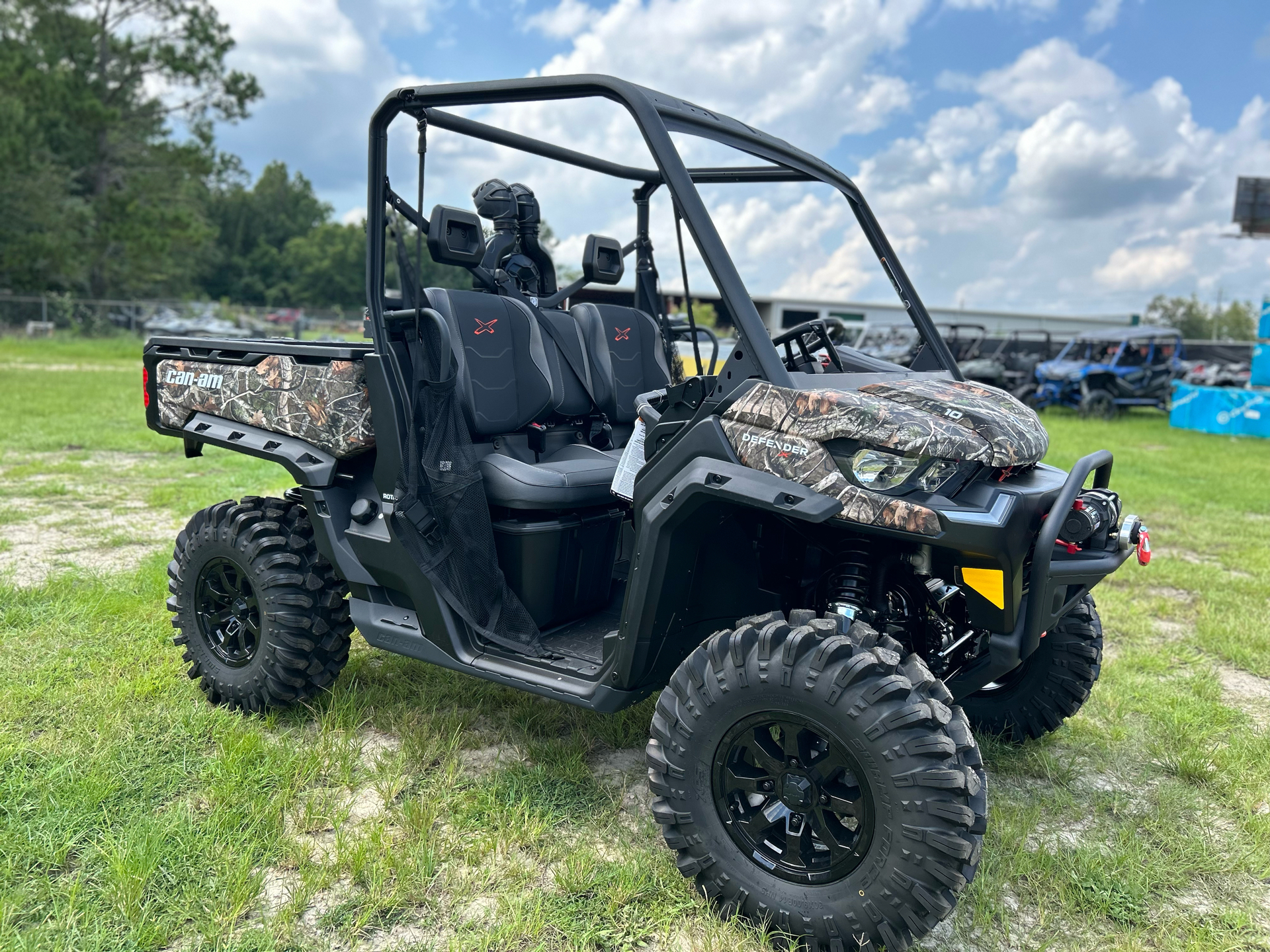 2025 Can-Am Defender X MR HD10 in Statesboro, Georgia - Photo 1