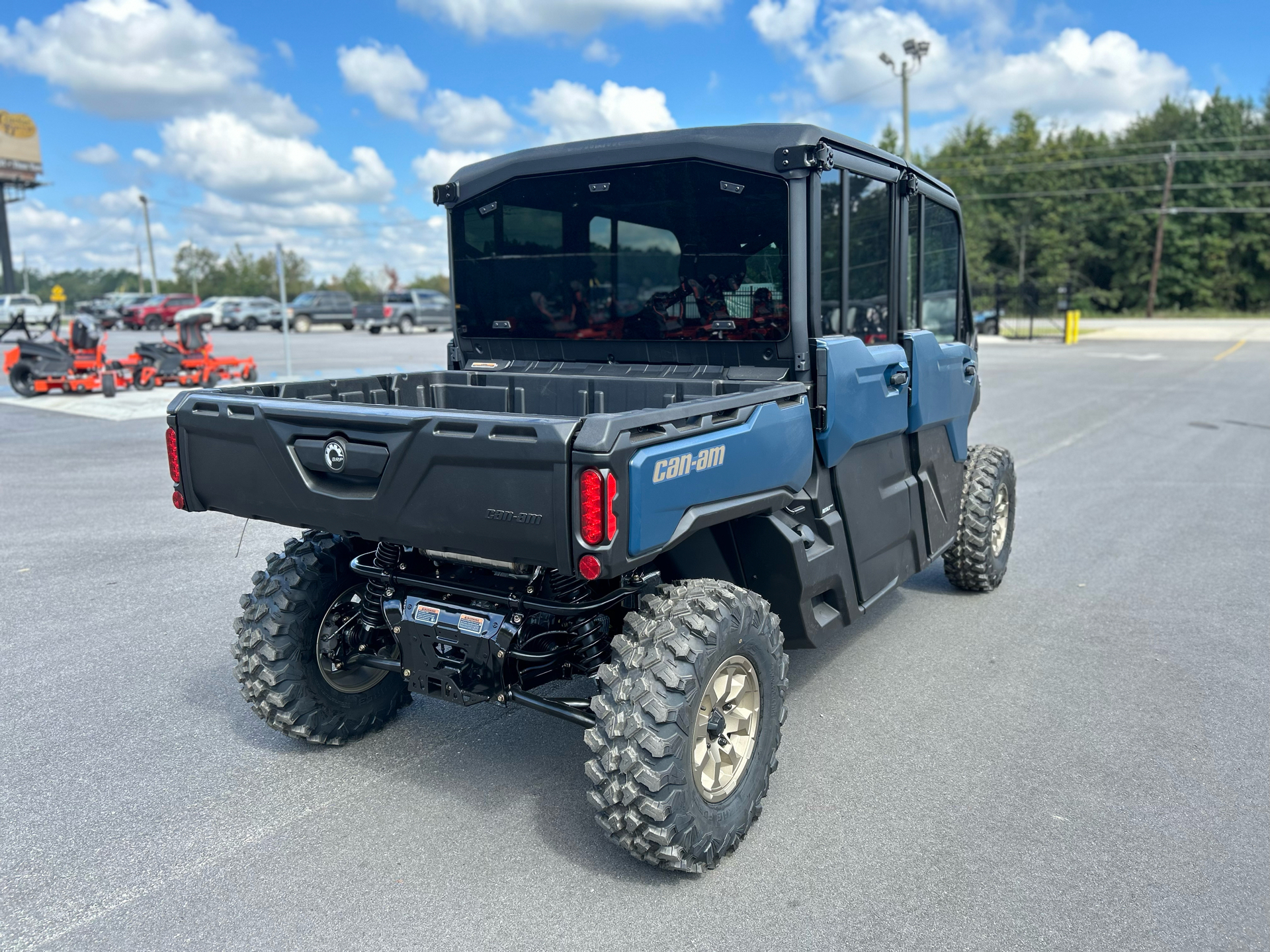 2025 Can-Am Defender MAX Limited in Statesboro, Georgia - Photo 4