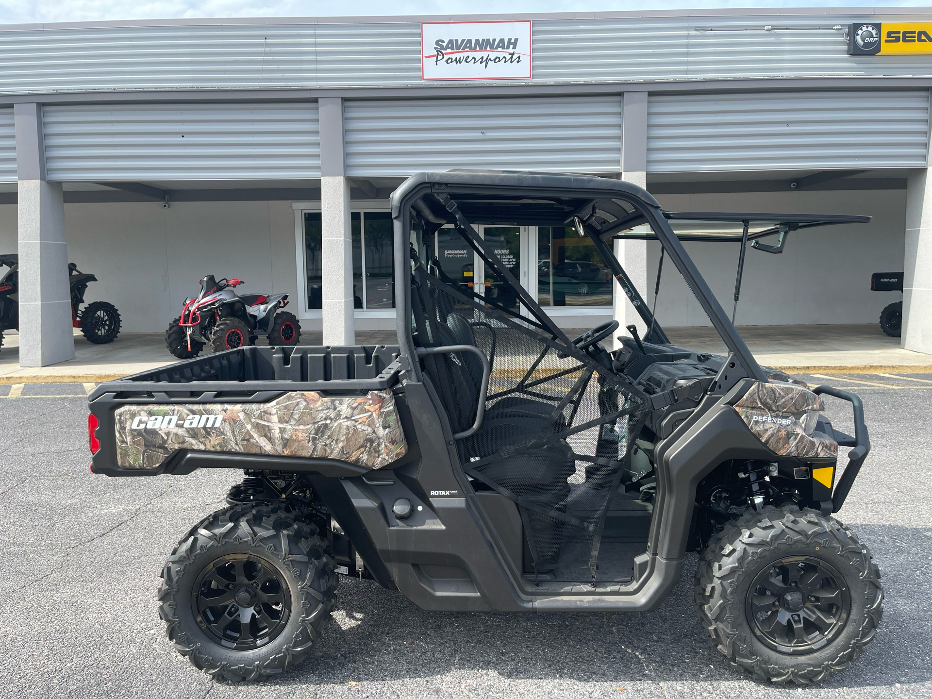 2024 Can-Am Defender XT HD7 in Savannah, Georgia - Photo 1