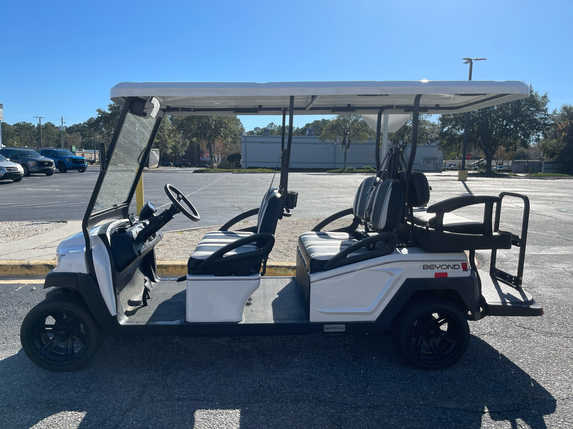 2023 Bintelli Golf Carts 6pr Beyond in Savannah, Georgia - Photo 2
