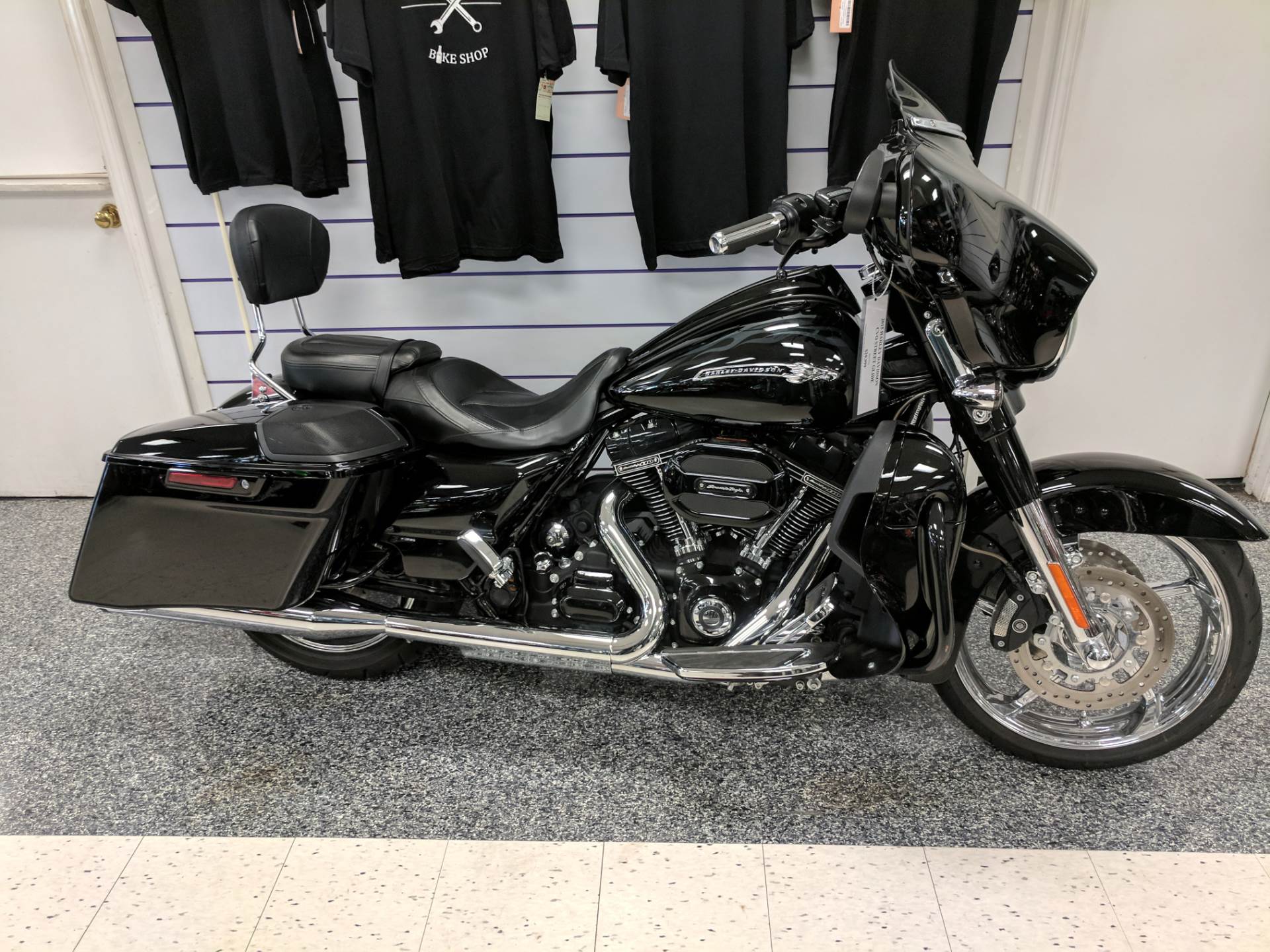 Used 2015 Harley-Davidson CVO™ Street Glide® Motorcycles in Greenville, SC