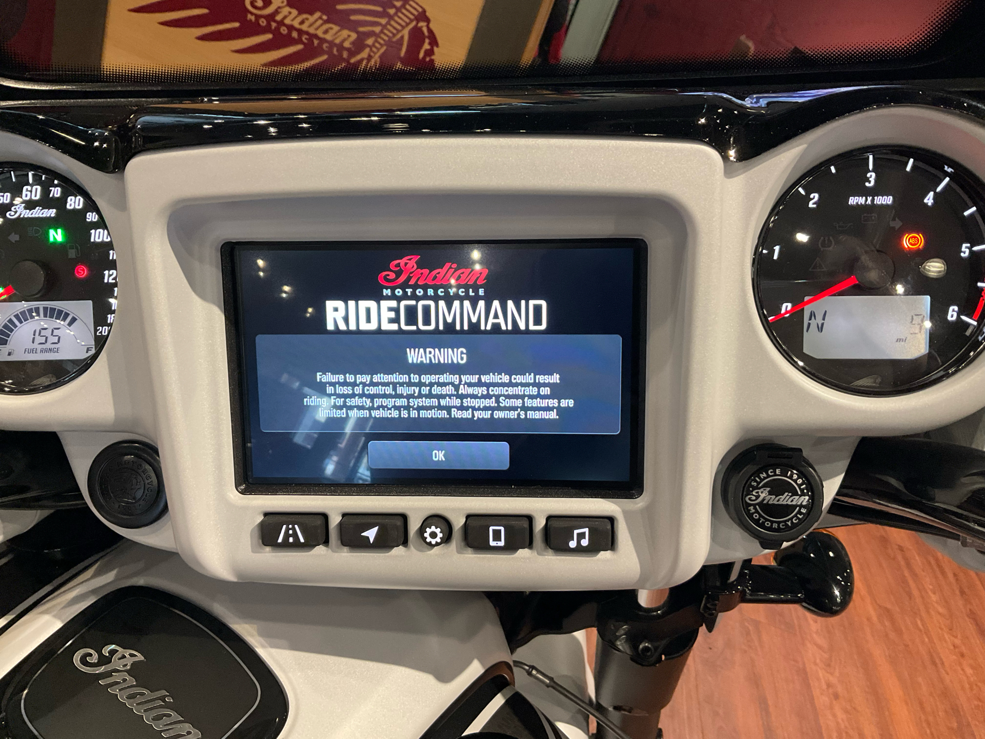 2024 Indian Motorcycle Chieftain® Dark Horse® with PowerBand Audio Package in Elkhart, Indiana - Photo 5