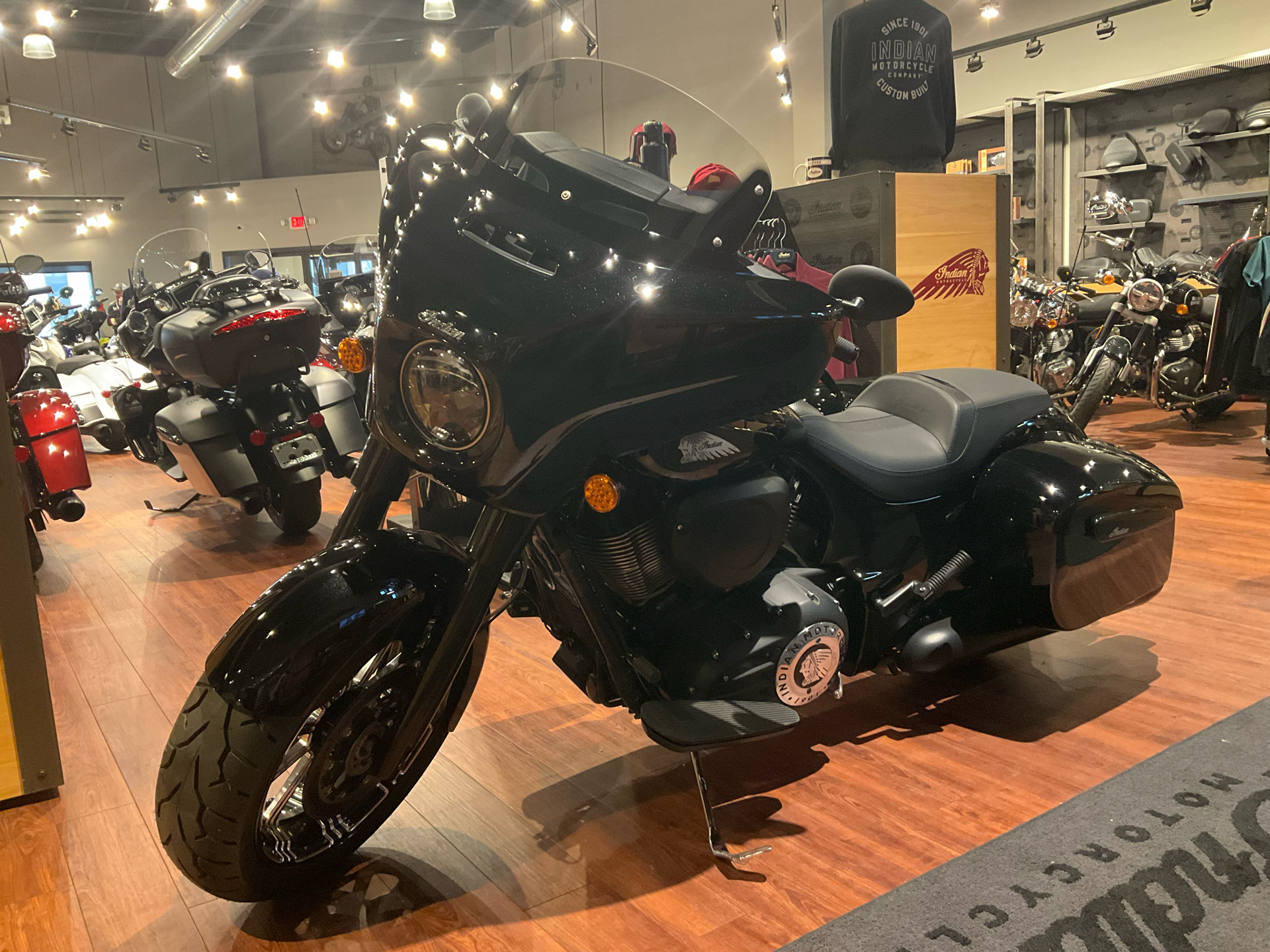 2019 Indian Motorcycle Chieftain® ABS in Elkhart, Indiana - Photo 2
