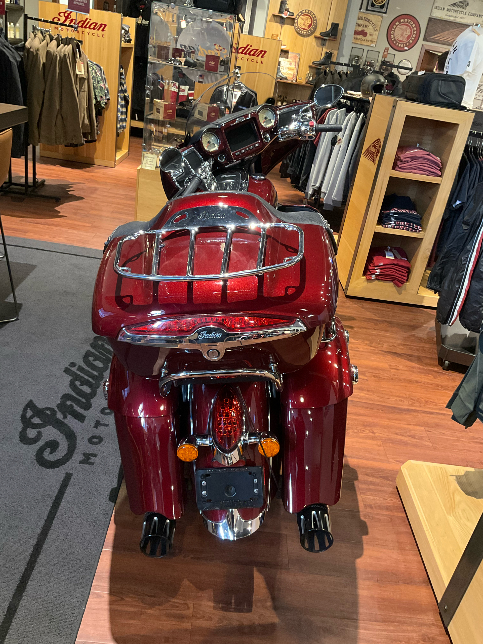 2017 Indian Motorcycle Roadmaster® in Elkhart, Indiana - Photo 4