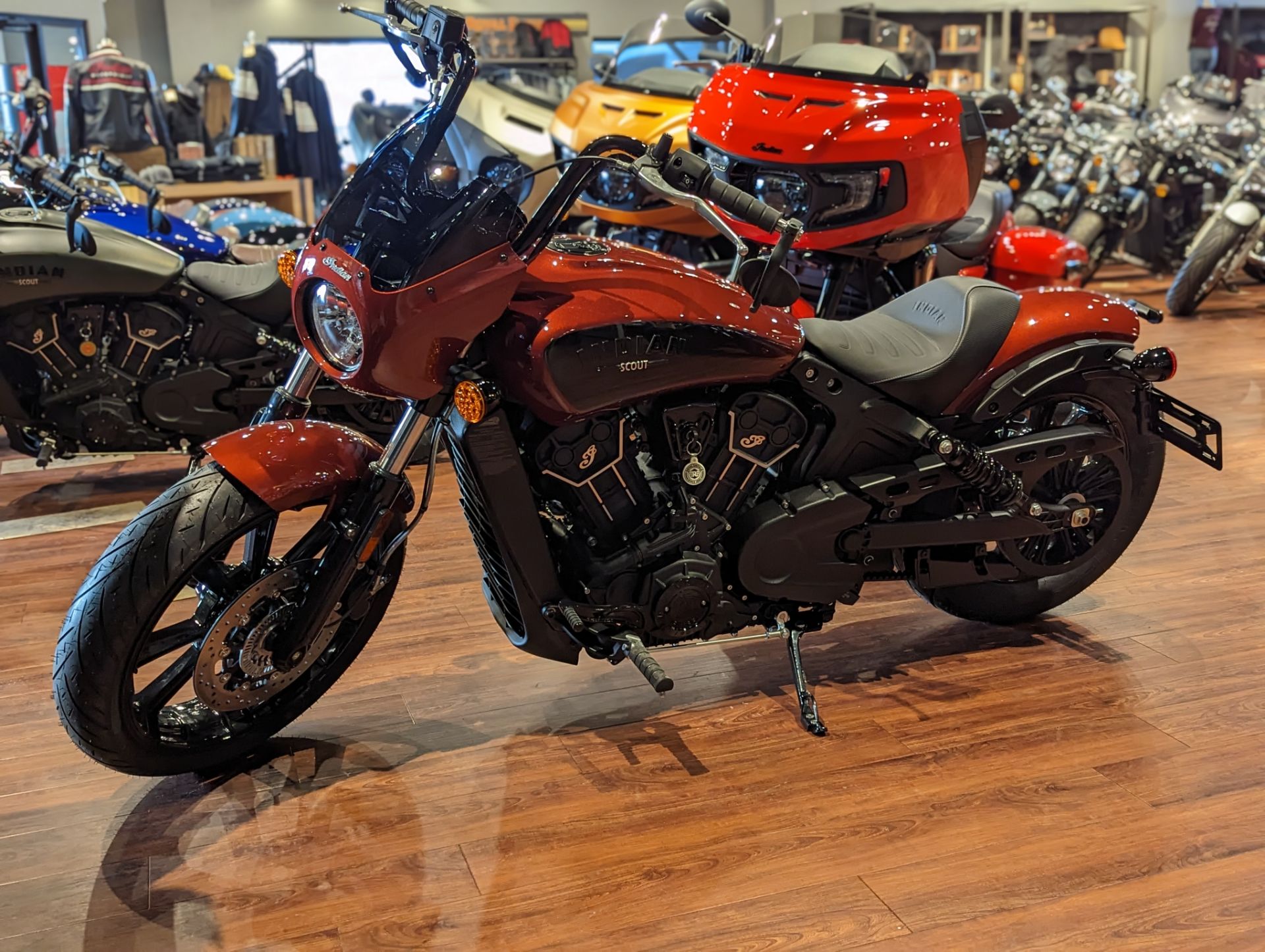 2023 Indian Motorcycle Scout® Rogue ABS Icon in Elkhart, Indiana - Photo 2