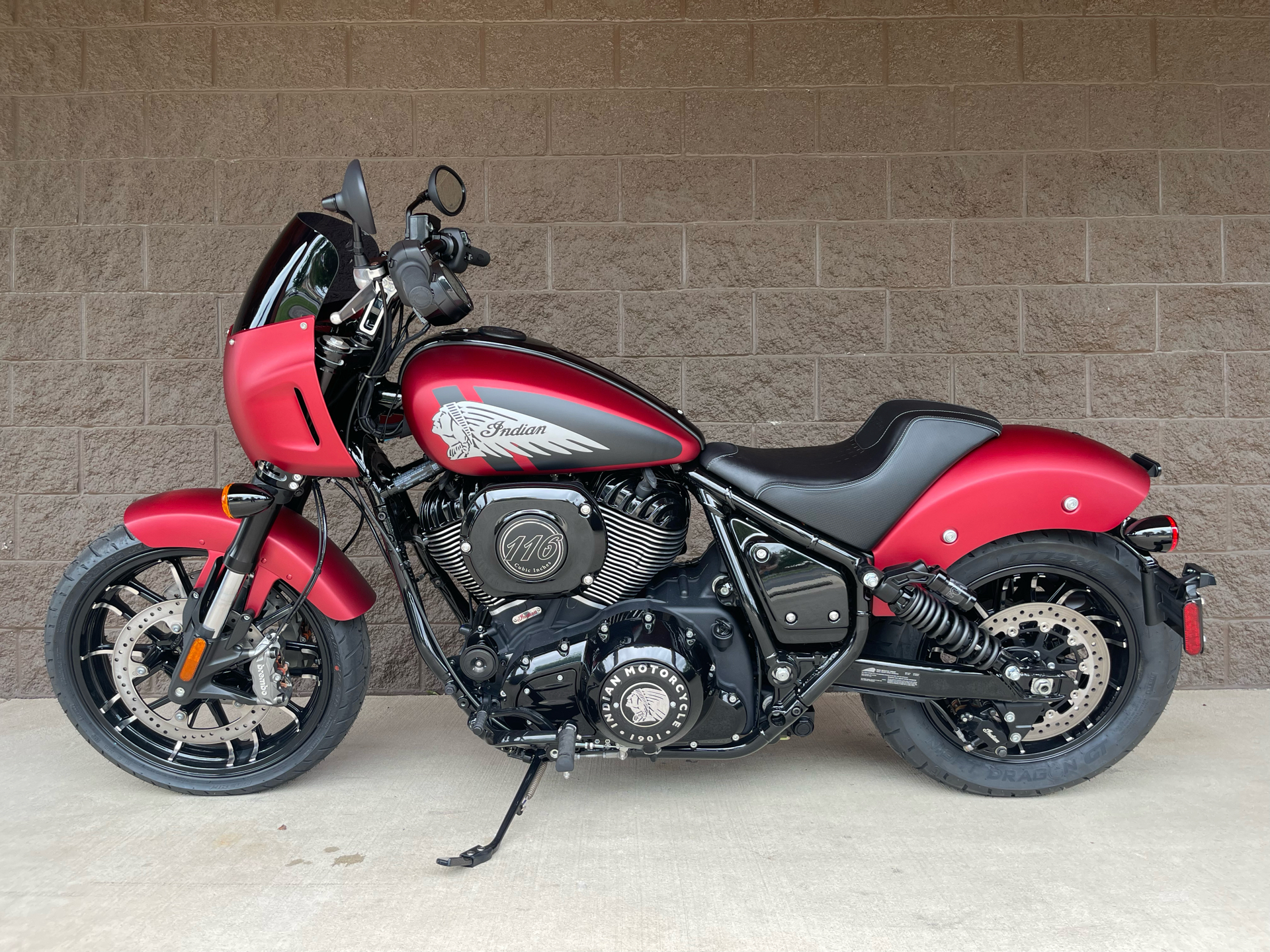2024 Indian Motorcycle Sport Chief in Elkhart, Indiana - Photo 2